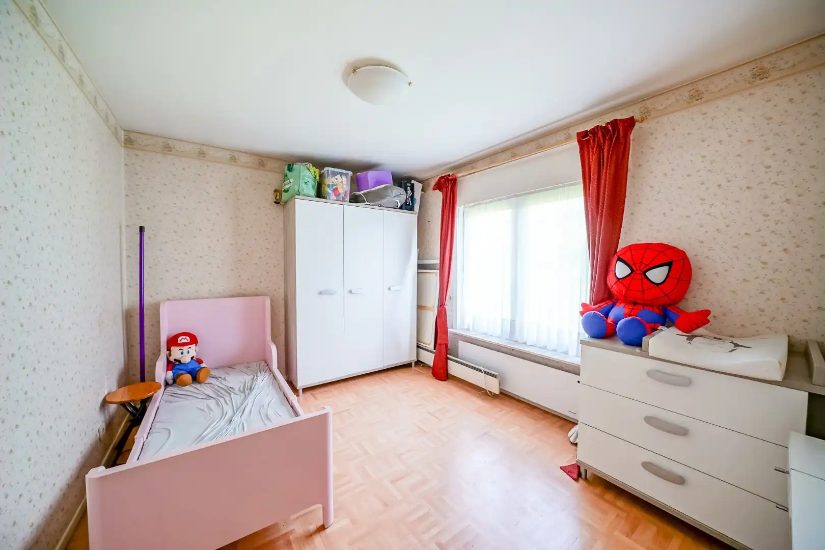 Opbrengstwoning met 2 verhuurde appartementen, tuin en 2 garages in Stene foto 10