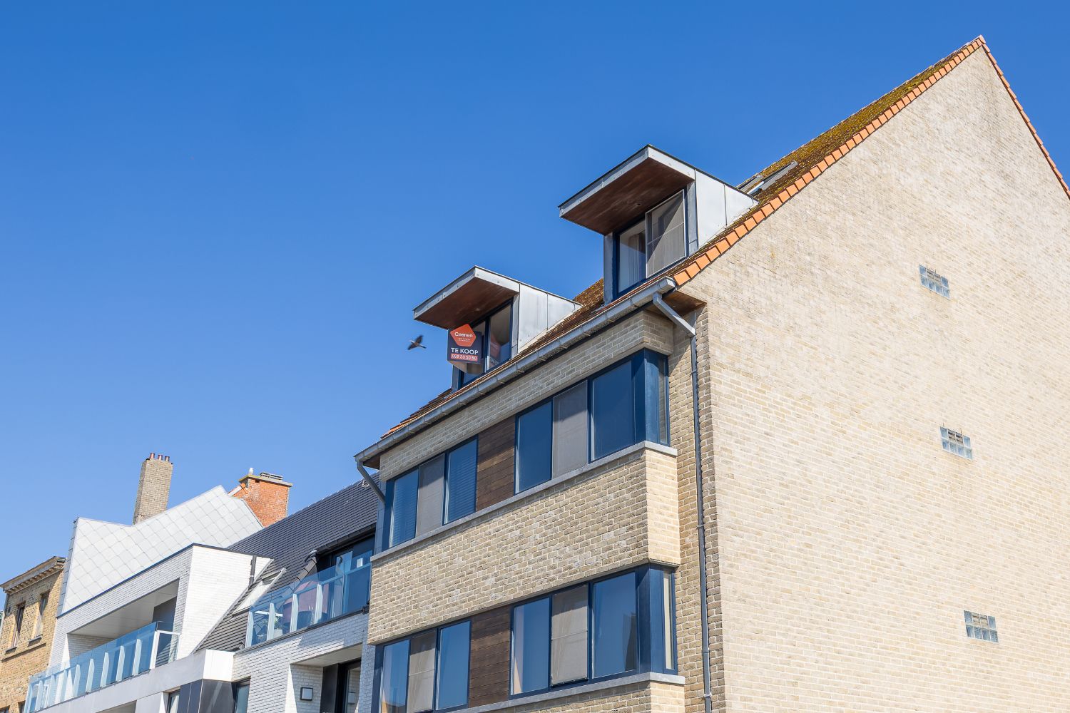 Uiterst ruim duplex-appartement op fantastische ligging foto 2