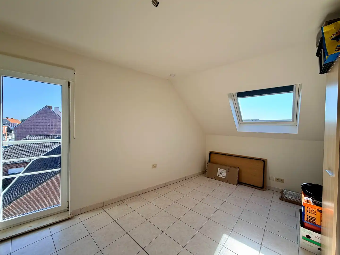 Ruim duplex appartement met garage nabij centrum Meulebeke! foto 16