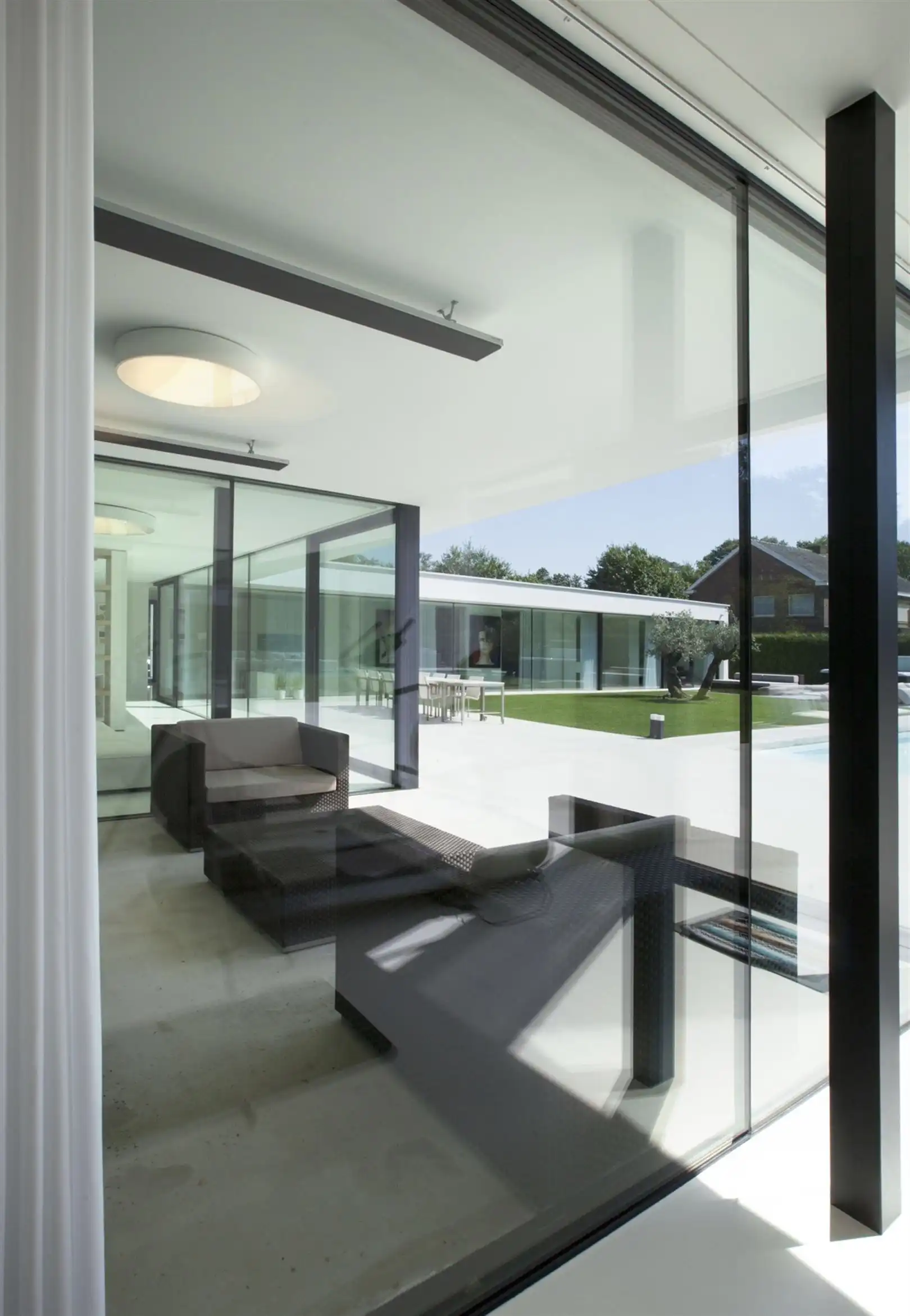 Exclusieve laagbouwvilla in residentiële buurt foto 13