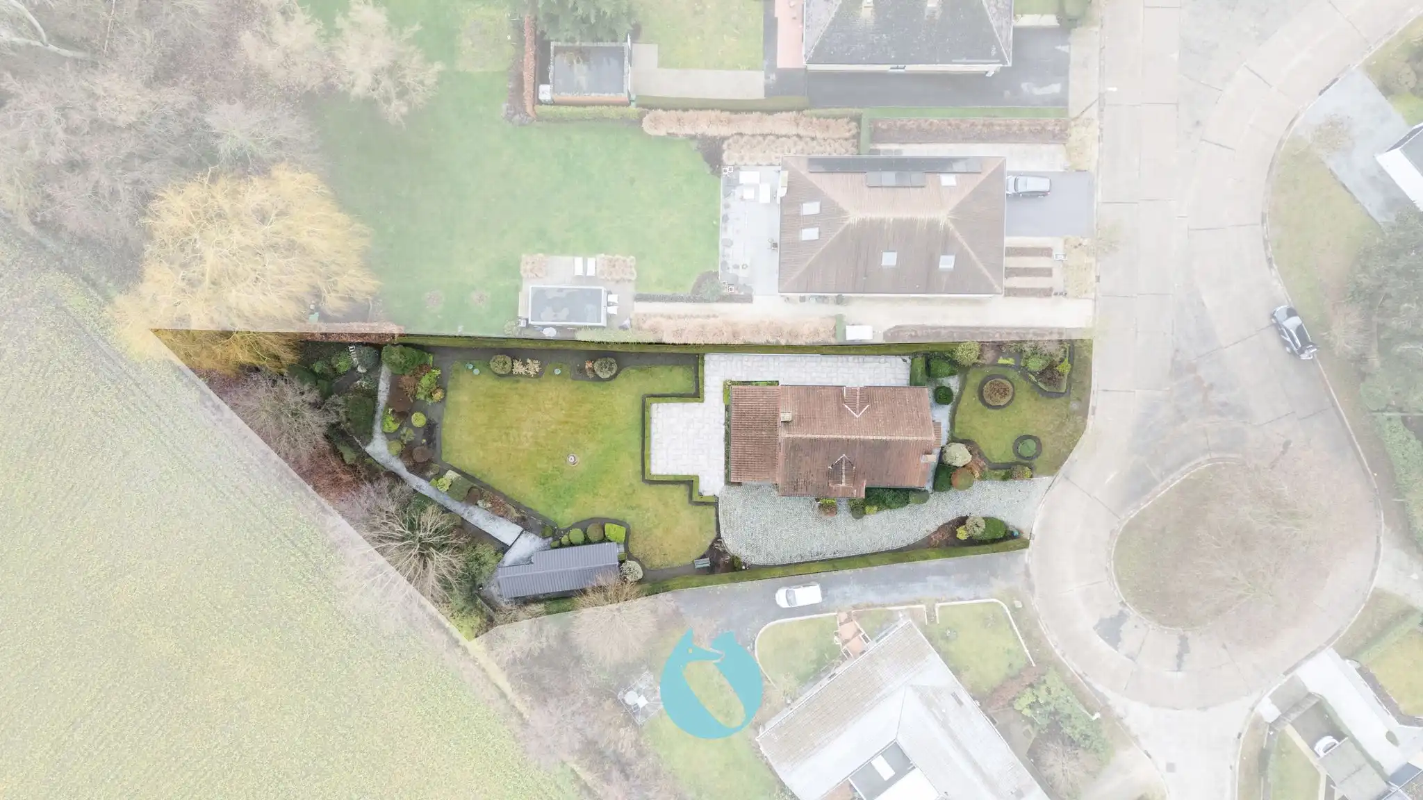 Woning met tuin op een perceel van 1.061 m² foto 3