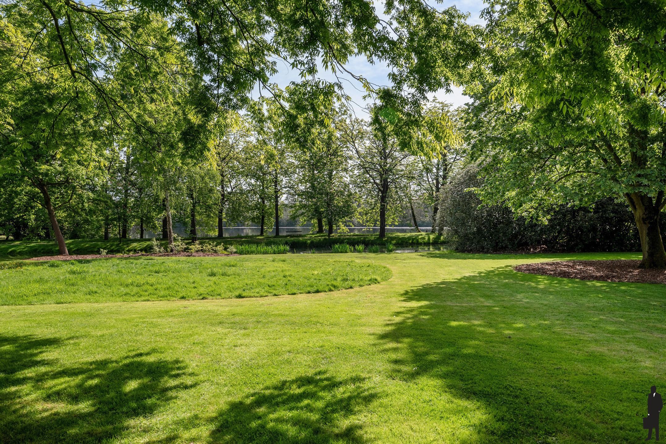 Uniek domein "Hof Van Lachenen" met 2 villa's te koop in Lier.  foto 9