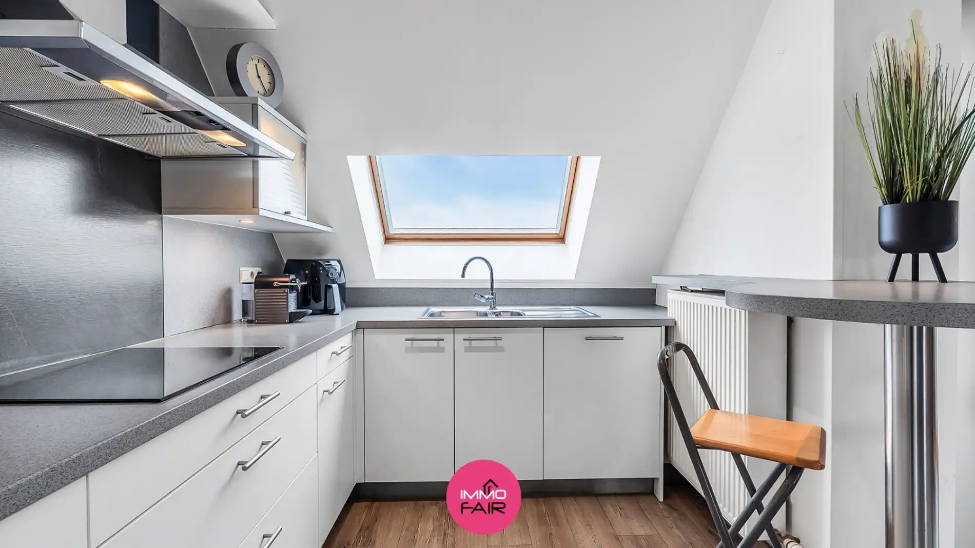 Ruim duplex appartement in kleinschalige residentie op toplocatie in Maasmechelen foto 6