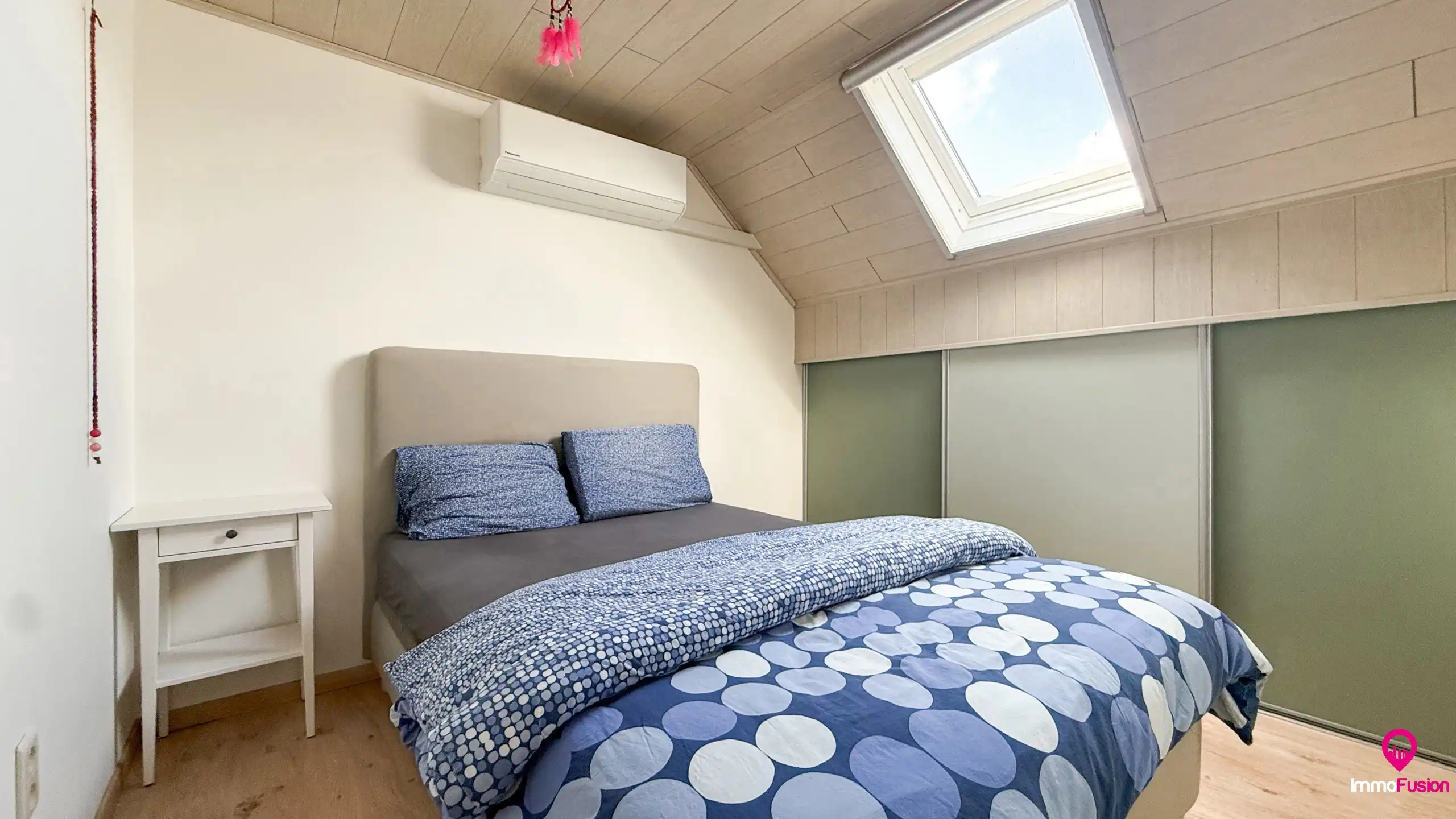 Charmante woning met 5 slaapkamers op een ruim perceel foto 33