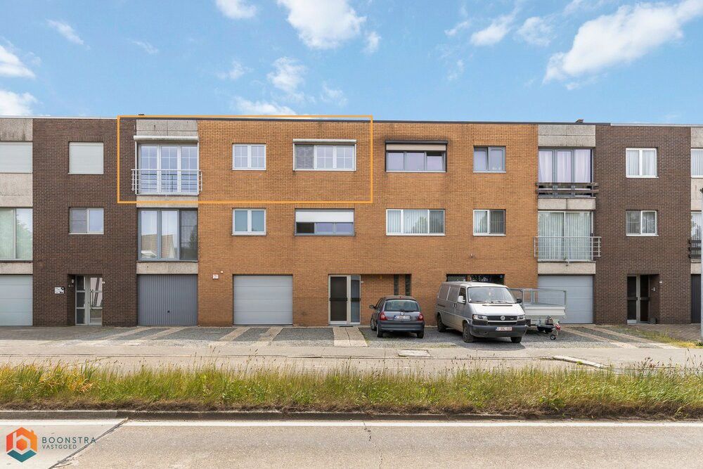 Instapklaar appartement met 2slpkrs en tuin te Heist-op-den-Berg foto {{pictureIndex}}