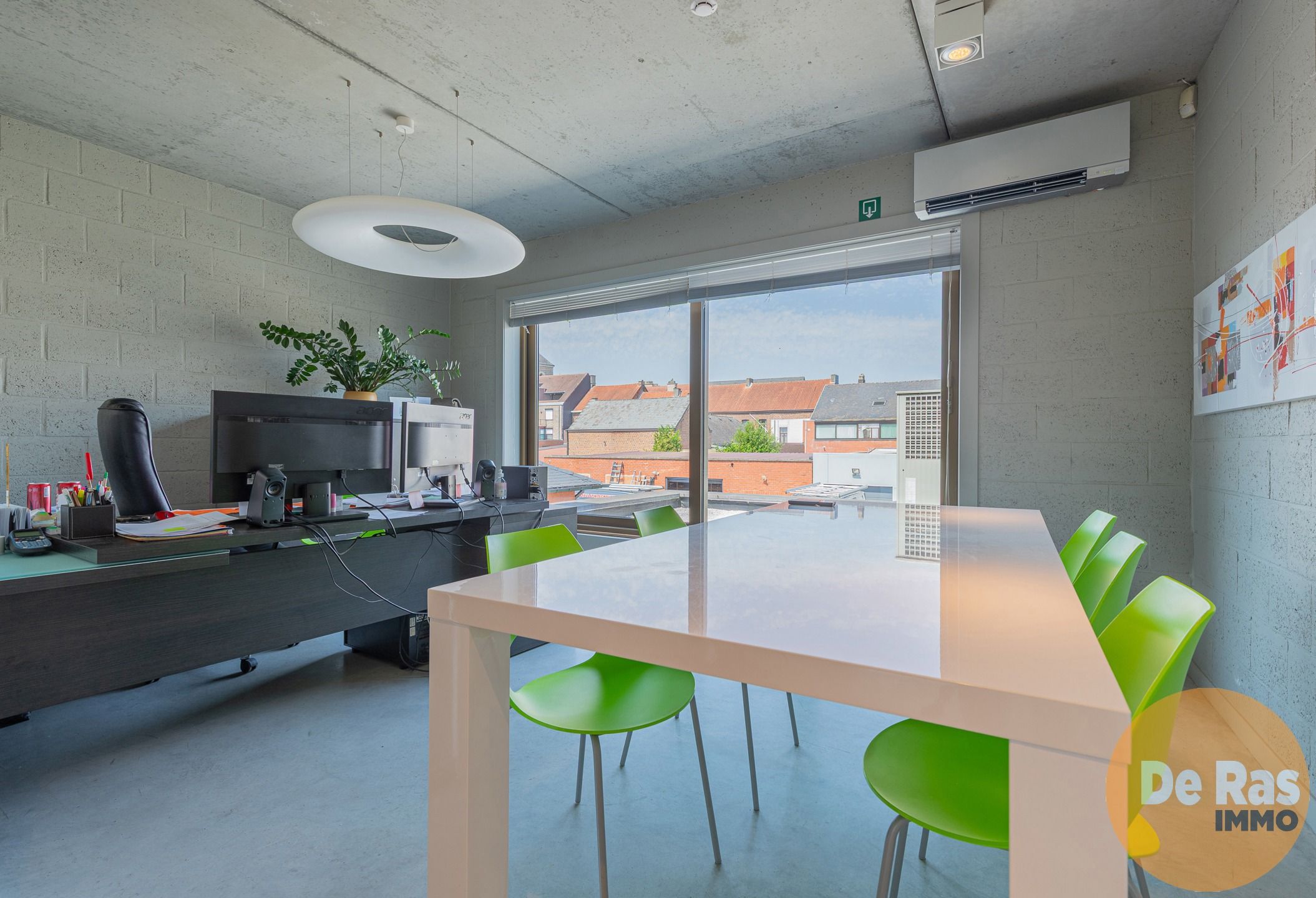 NIEUWERKERKEN - Recent gebouw met magazijn foto 6