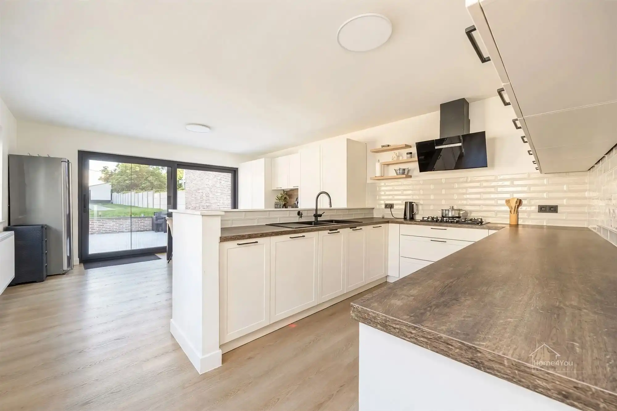 Prachtige woning met 4 slpk en een showroom in Bornem! foto 5
