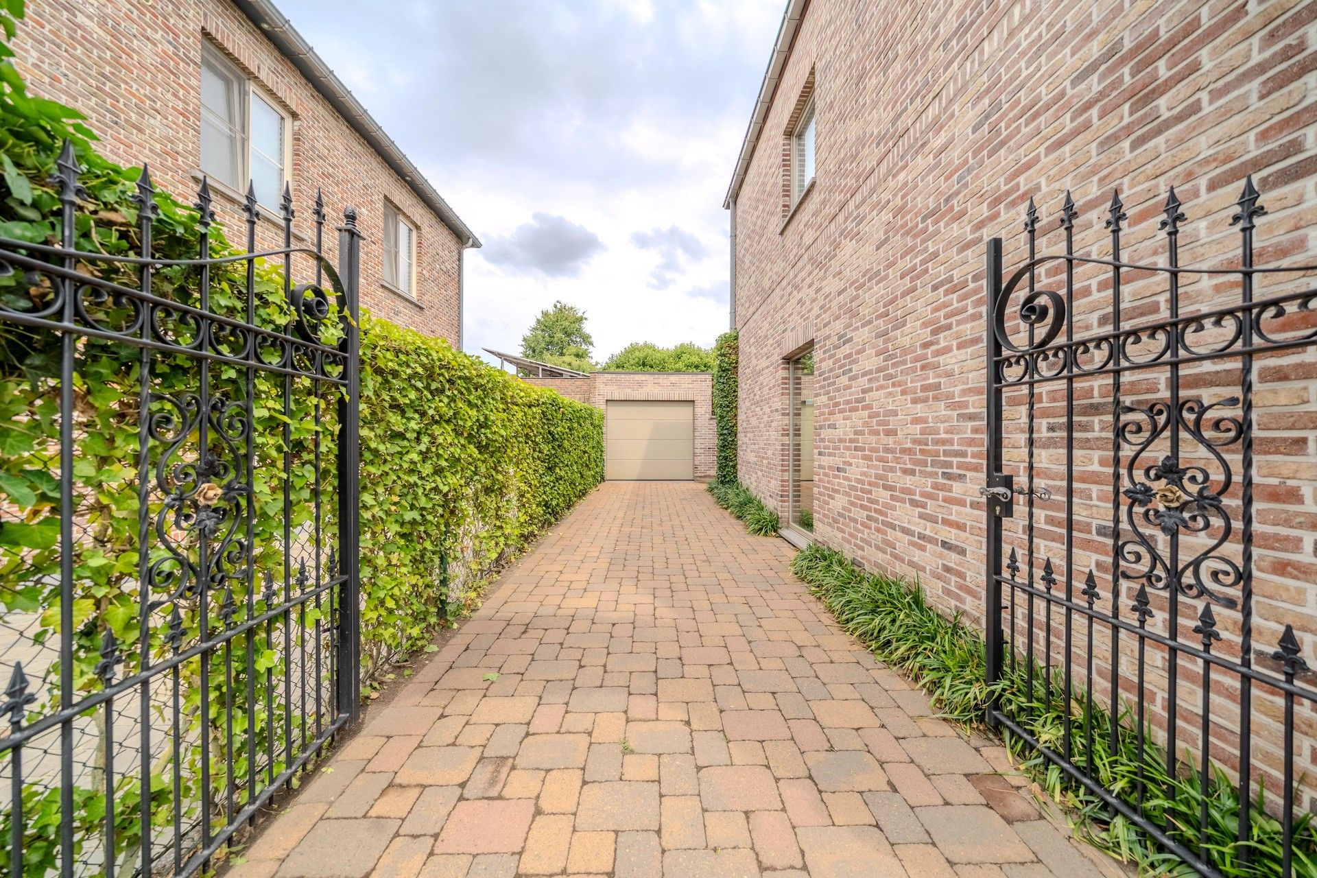 Een karaktervolle, halfopen gezinswoning te Melsele foto 20