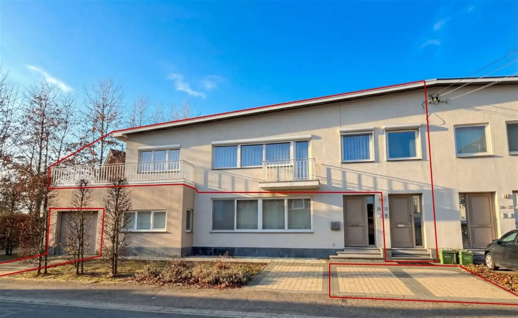 Luxe appartement voorzien van 4 slaapkamers, ruim terras, afgesloten garagebox en 2 autostaanplaatsen gelegen nabij het centrum van Maaseik. foto 20