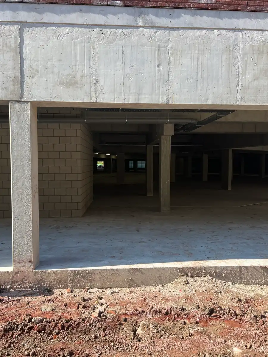 LAATSTE overdekte staanplaats in prachtig nieuwbouwproject foto 4