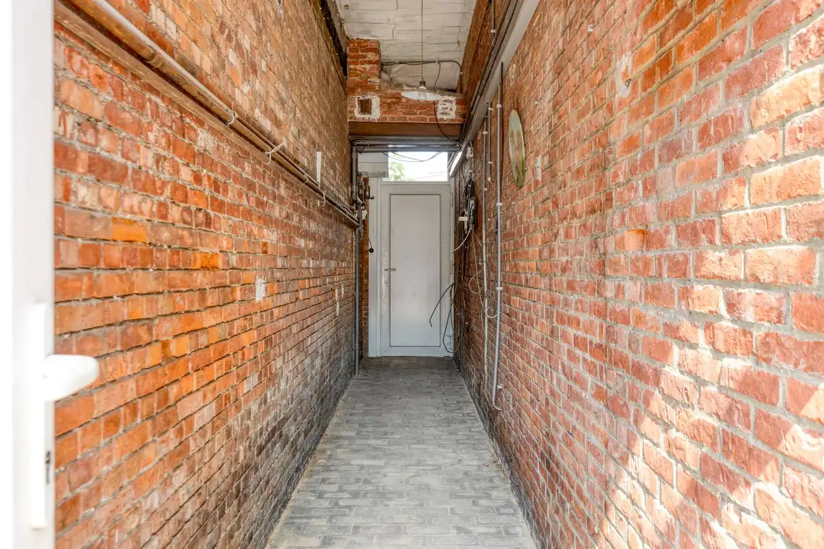 Gezellige rijwoning op een toplocatie in het centrum van Mol. foto 24