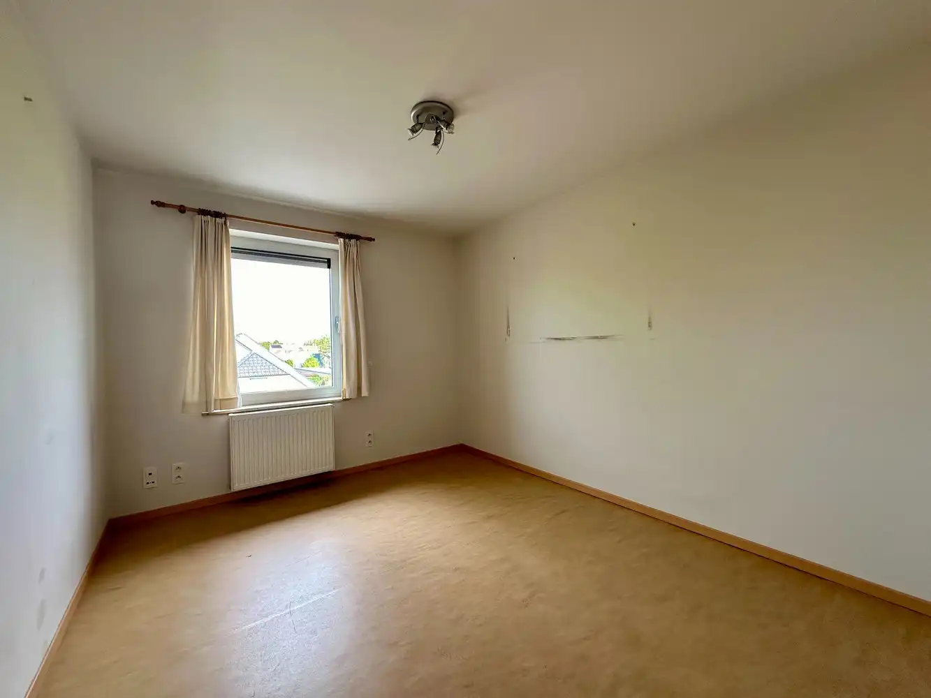 Appartement op centrale ligging te Sint-Andries foto 10