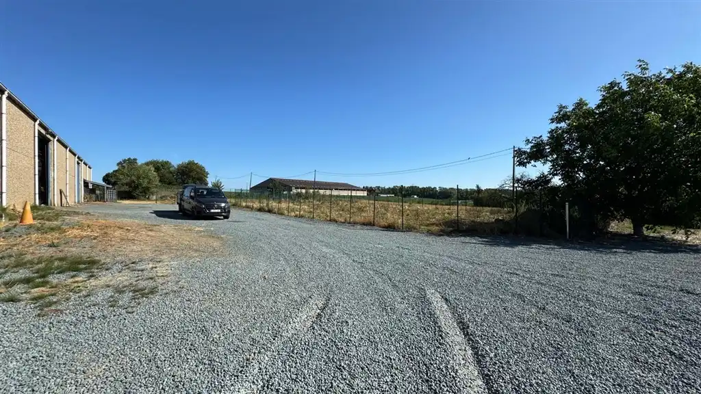 Bedrijfspand te koop in Edingen foto 5