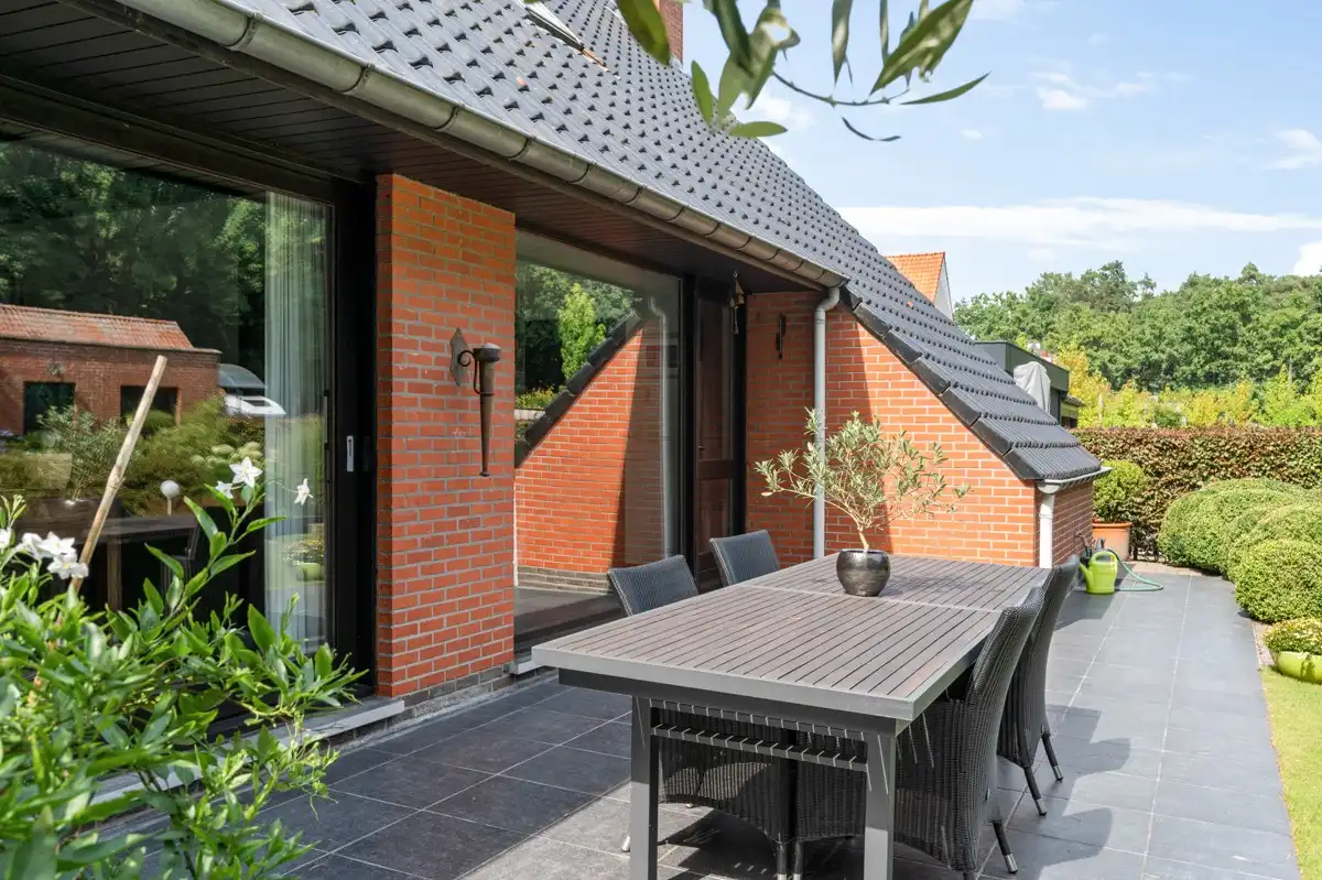 Ruime gezinswoning op 1135 m² met mogelijkheid tot 5 slaapkamers vlakbij het centrum van Zoersel. foto 26