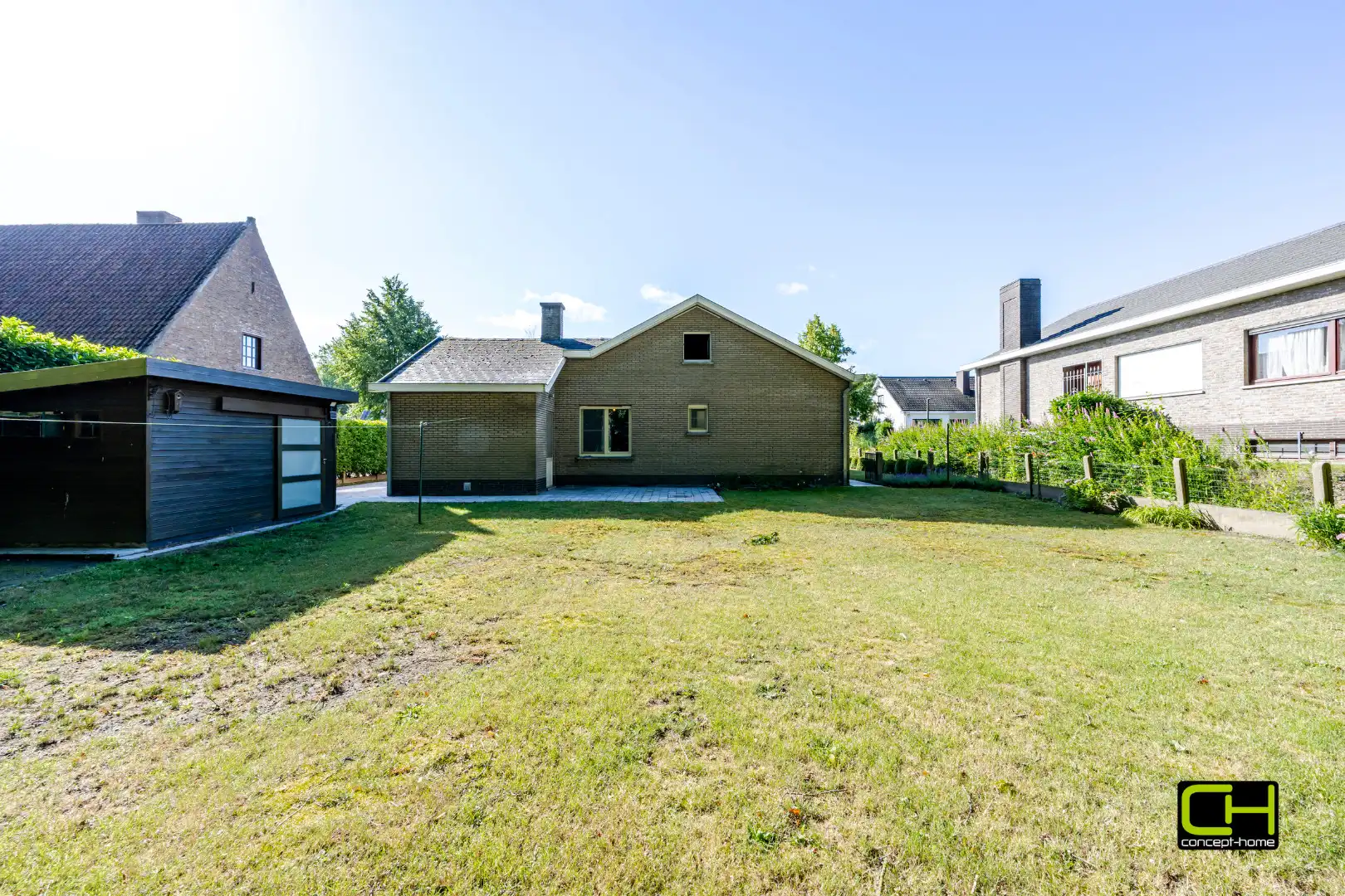 Knusse bungalow op een mooi perceel grond, rustig gelegen met zicht op groen. foto 7