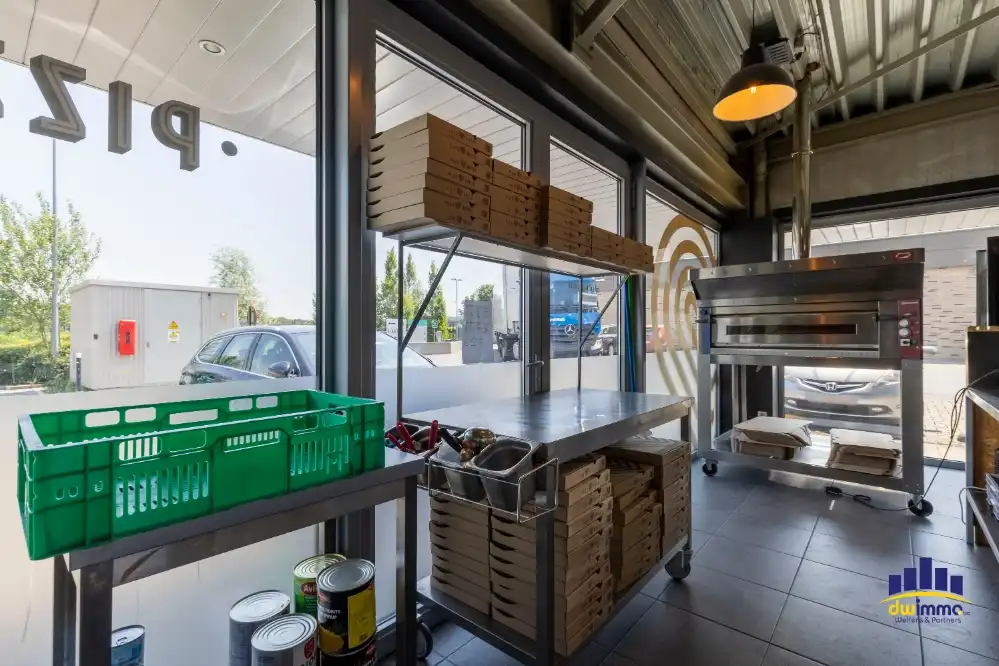 Horecazaak ter overname op toplocatie in Aalter – Ideaal voor take-away, delivery of nieuw horecaconcept foto 8