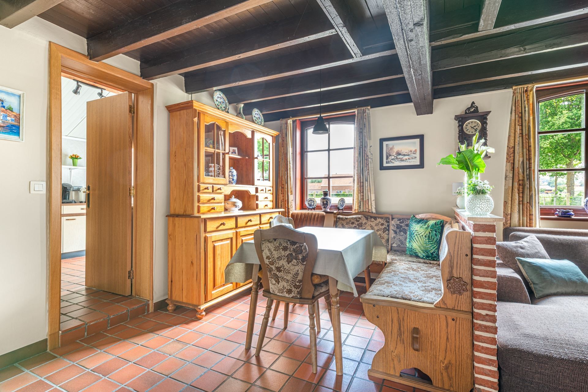 Charmante woning in landelijkse omgeving foto 3