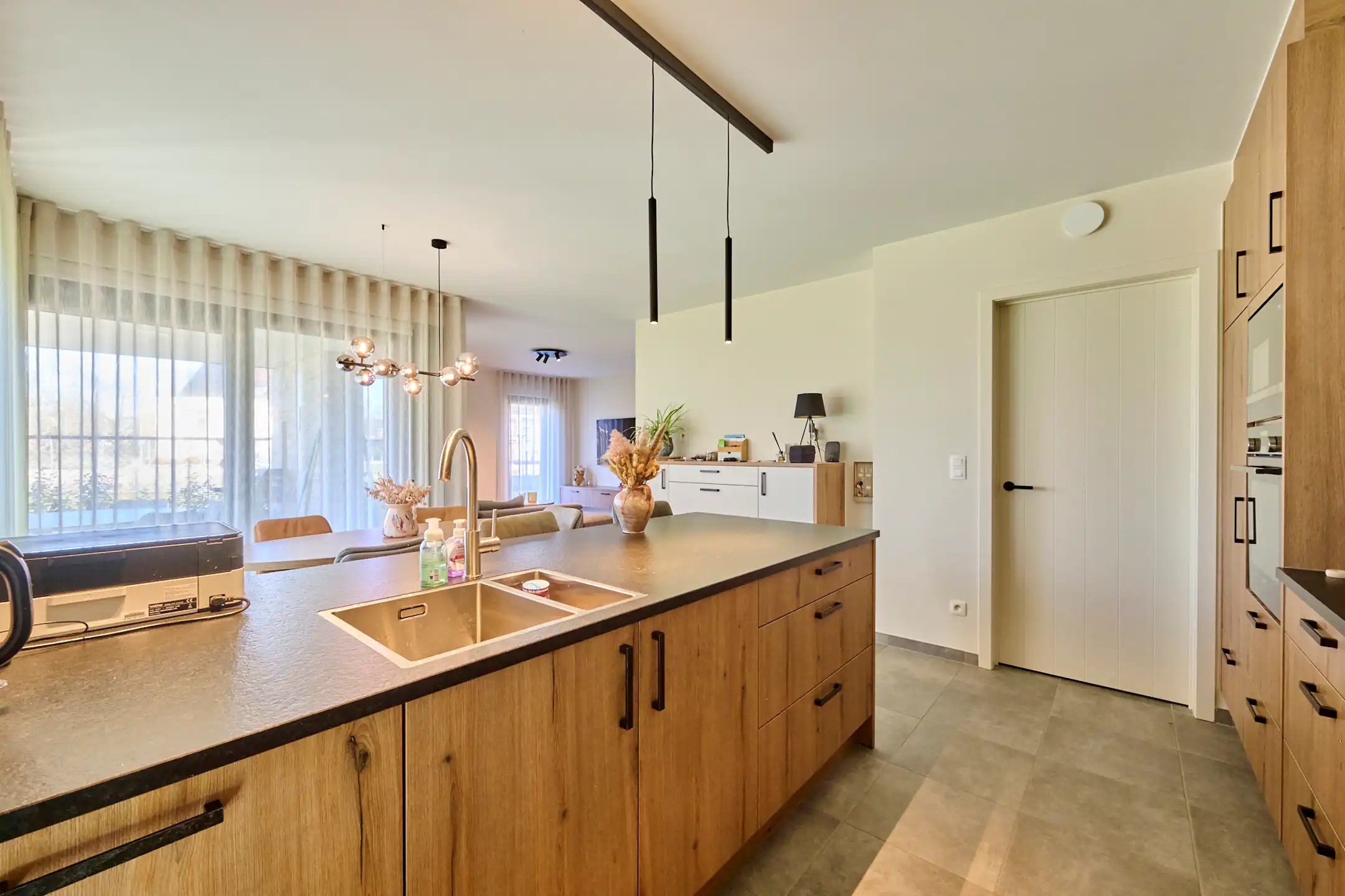 Mooi ruim gelijkvloers nieuwbouw appartement met tuintje ! foto 7