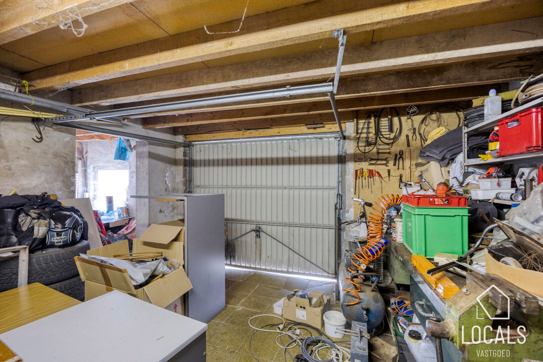 Open bebouwing met 3 slpks, garage, opslagruimte & tuin foto 25