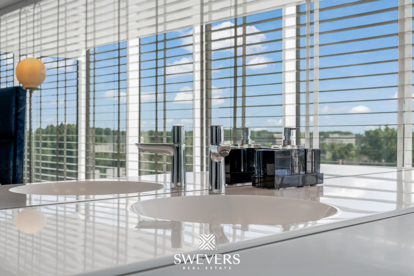 Exclusief penthouse ( 197 m2) met ruim terras ( 187 m2 ) en zwembad in residentie Zuidzicht te Hasselt foto 35