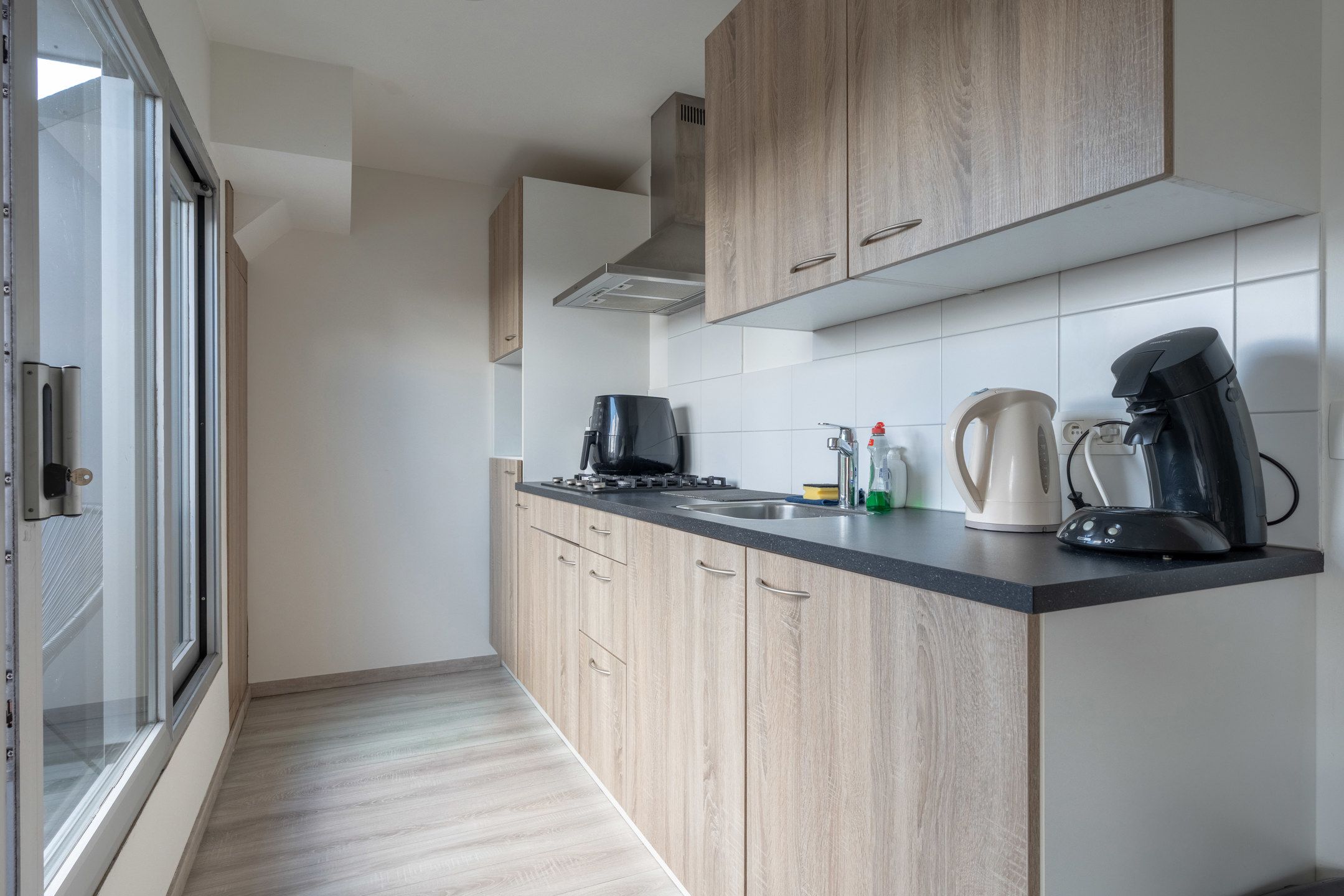 Instapklaar 1slpk appartement met terras nabij centrum. foto 7