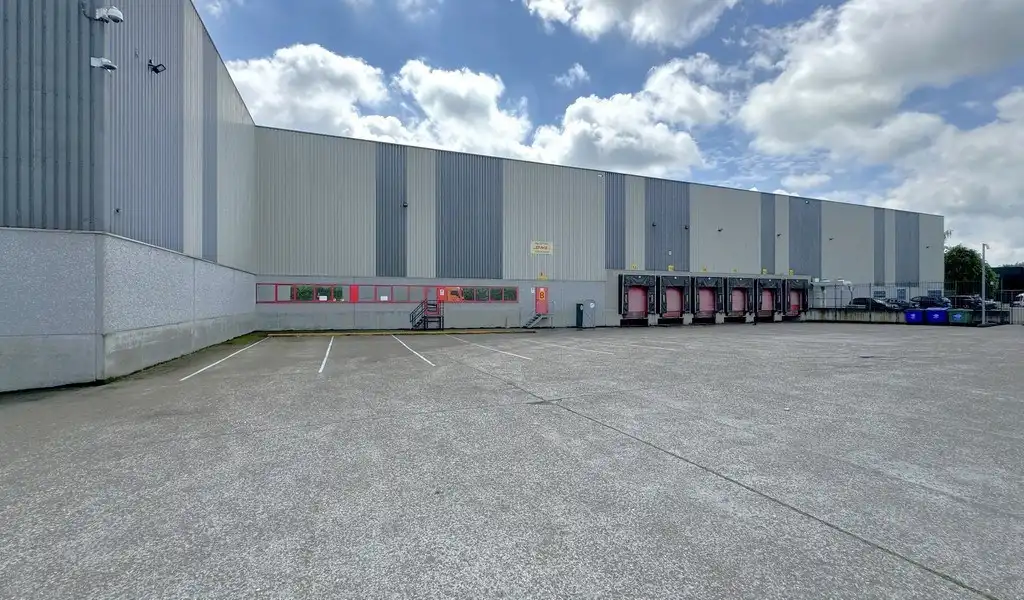 Logisiteke loods te huur in industriezone Mechelen-Noord foto 17