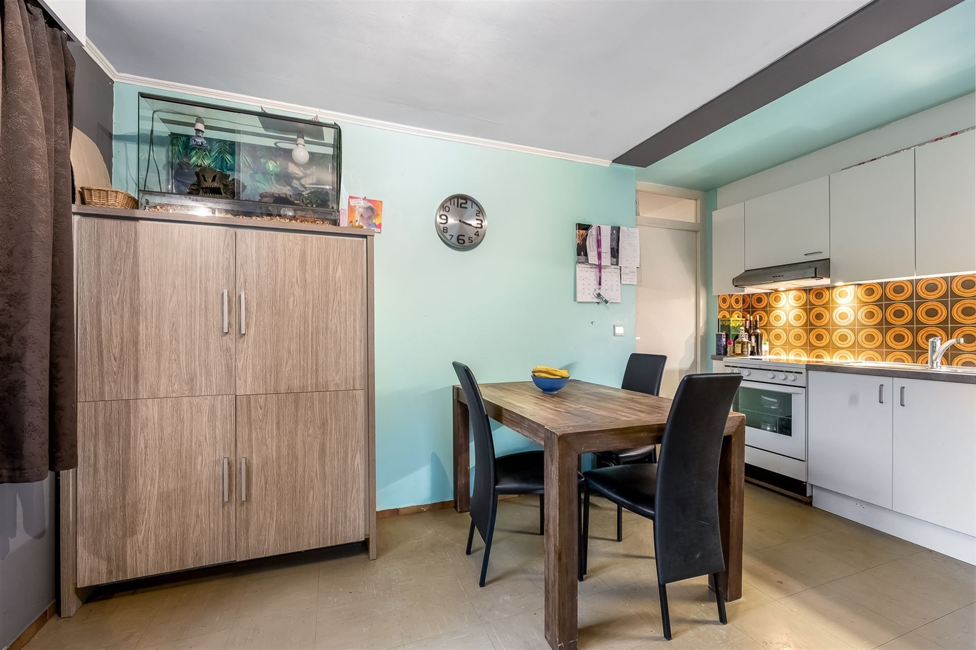 GELIJKVLOERS 2 SLAAPKAMER APPARTEMENT VAN 88M² MET GARAGE. IDEALE OPBRENGSTEIGENDOM! foto 6