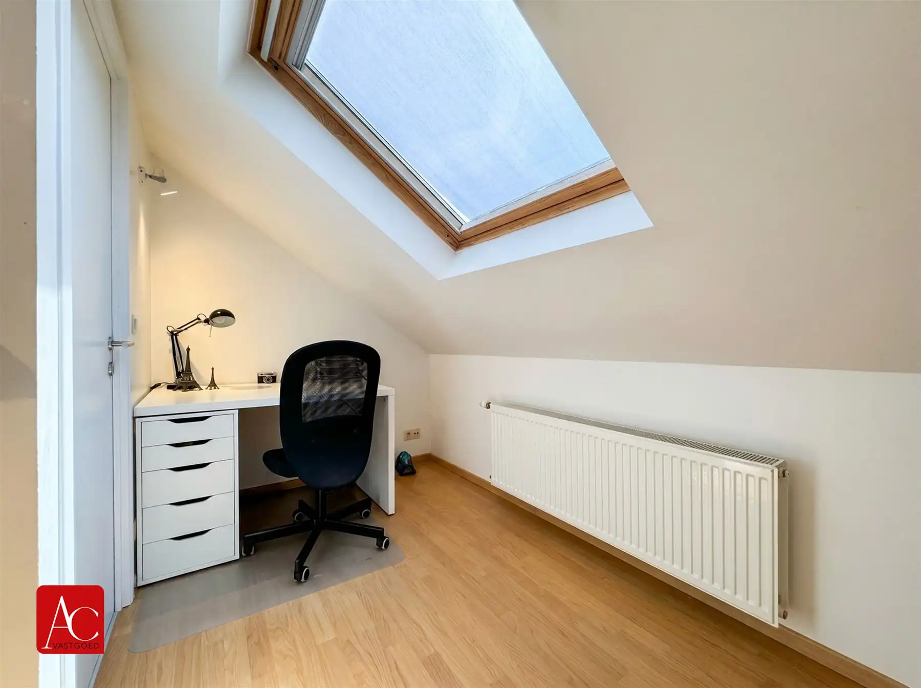 Instapklare woning met 5 slaapkamers en tuin foto 34