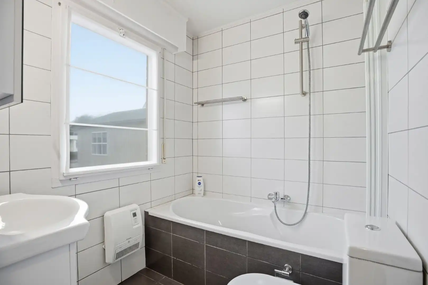 Charmante gelijkvloerse woning met tuin en garage foto 18