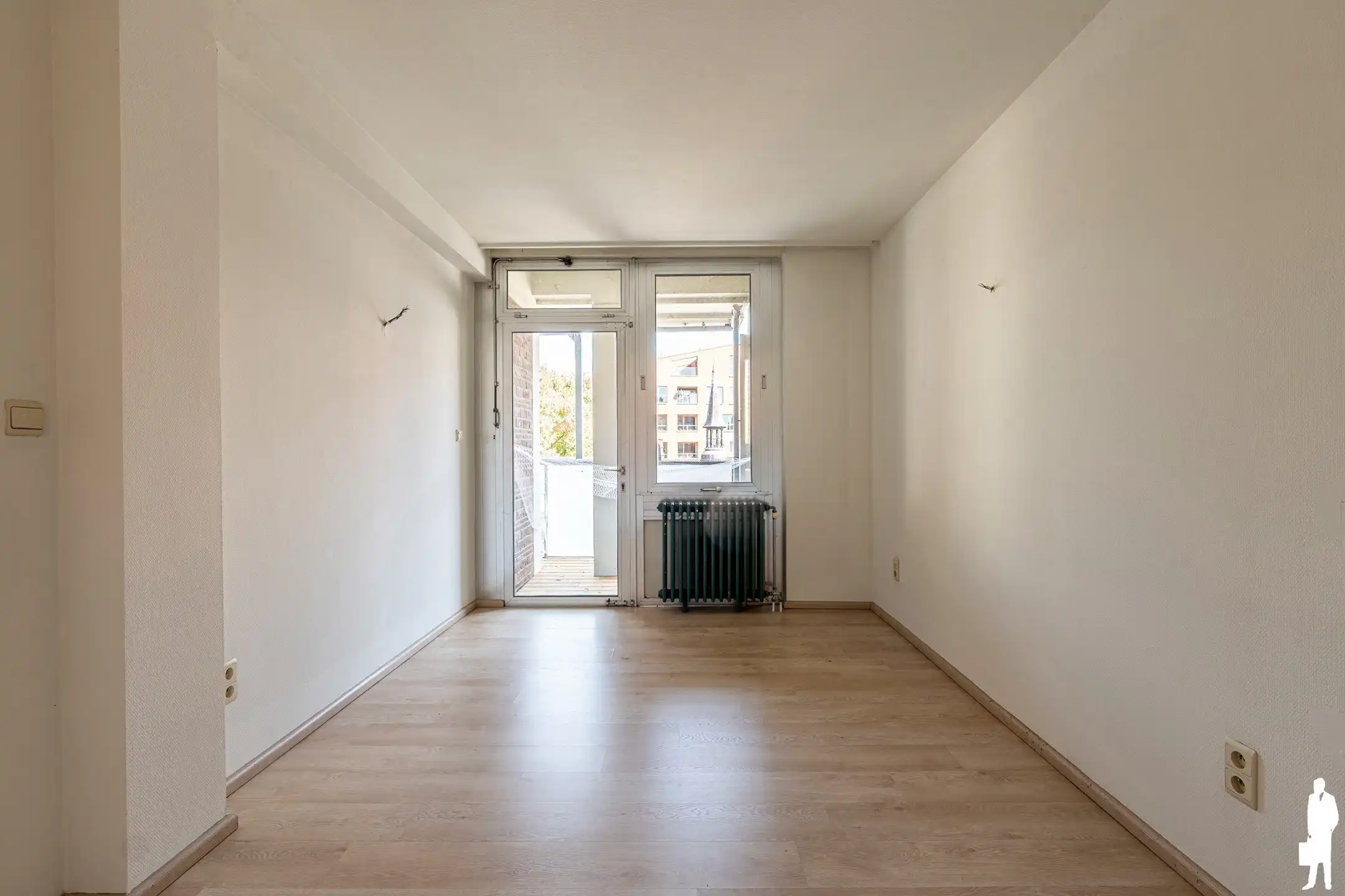 Ruim appartement met 2 slaapkamers, parking en groot terras foto 15