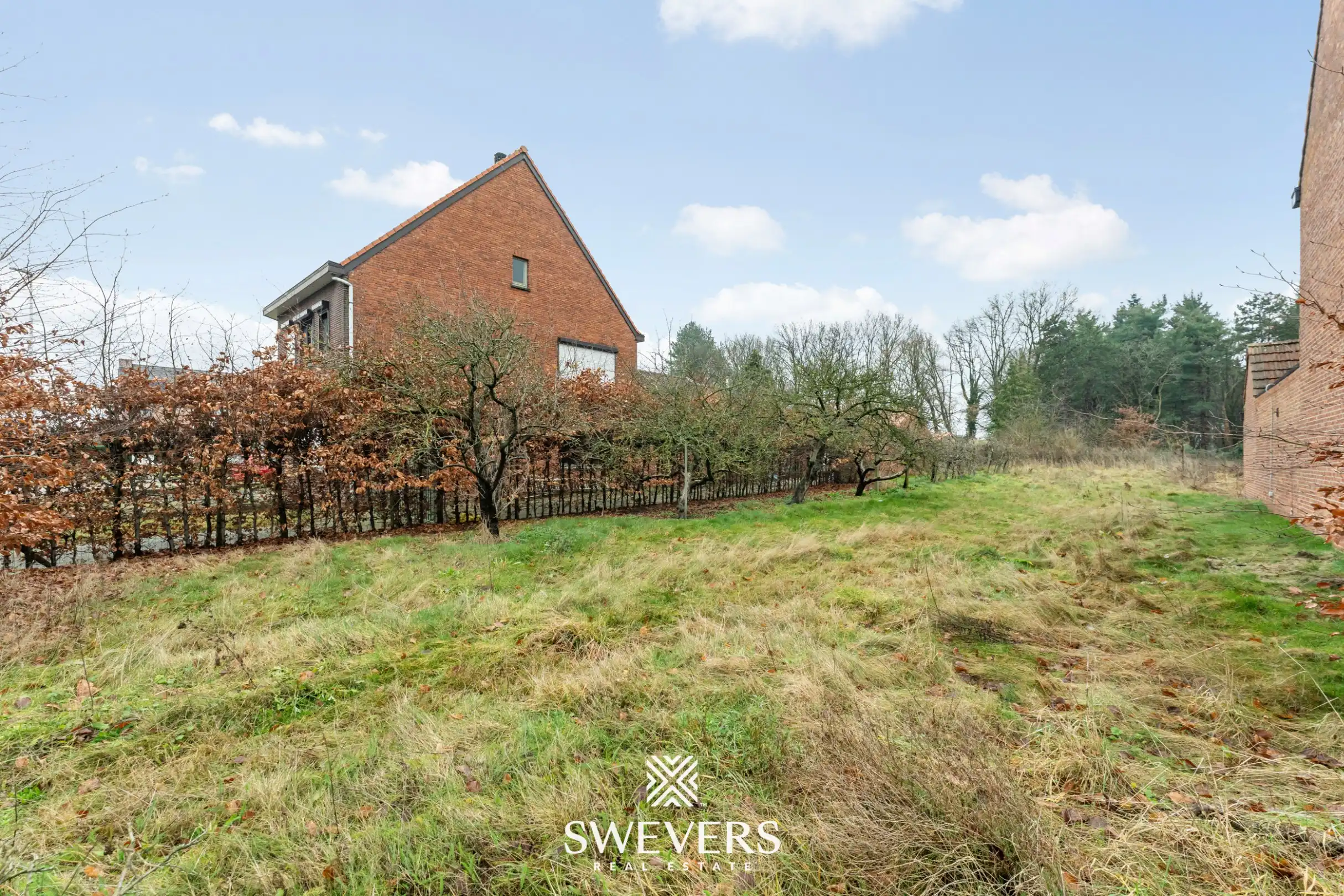 Bouwgrond van 8a40ca met diepe tuin en veel potentieel foto 6