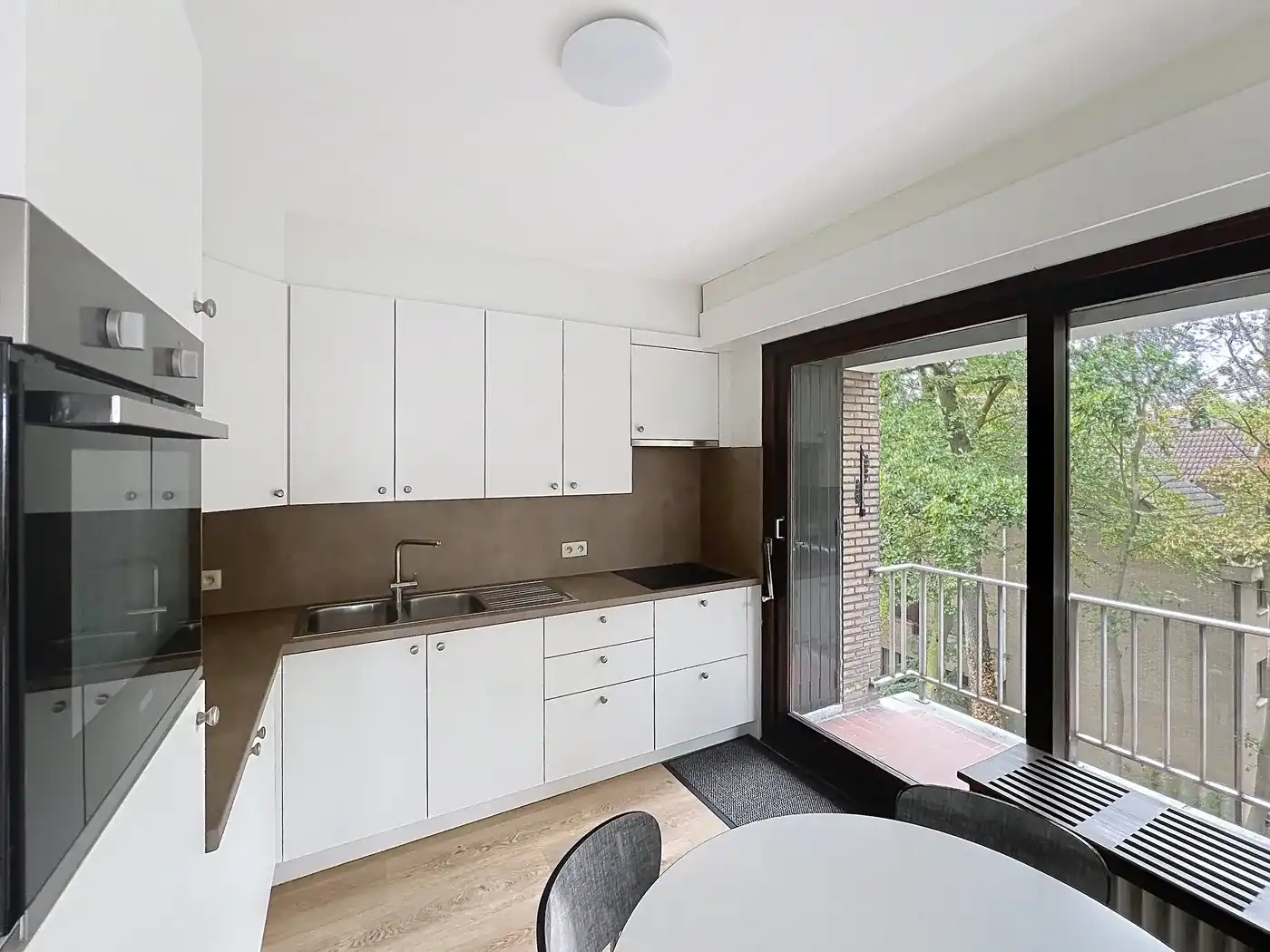 Instapklaar appartement met 3 slaapkamers en 3 terrassen foto 2