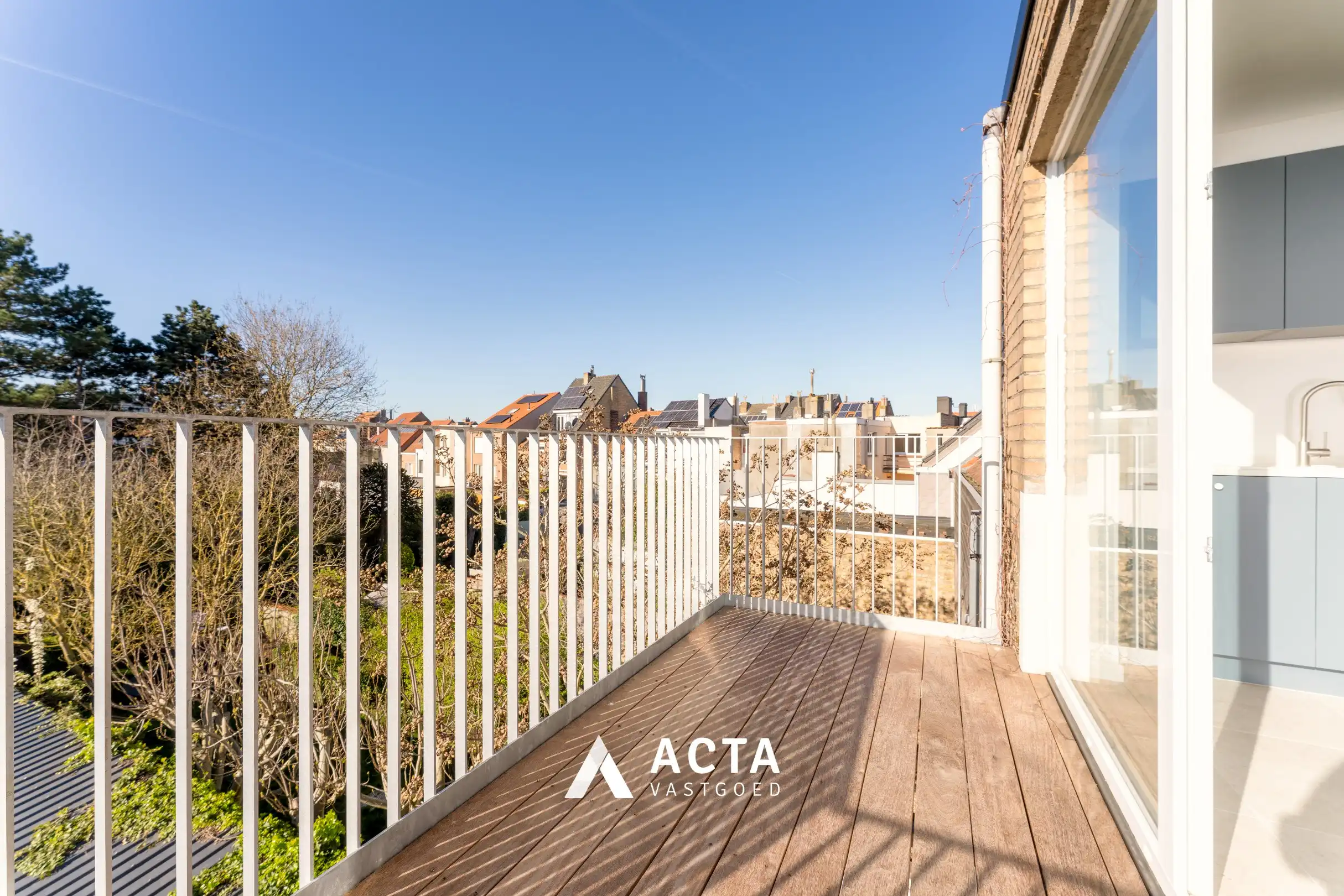 Recent gerenoveerd appartement met 2 slaapkamers op de tweede verdieping foto 6