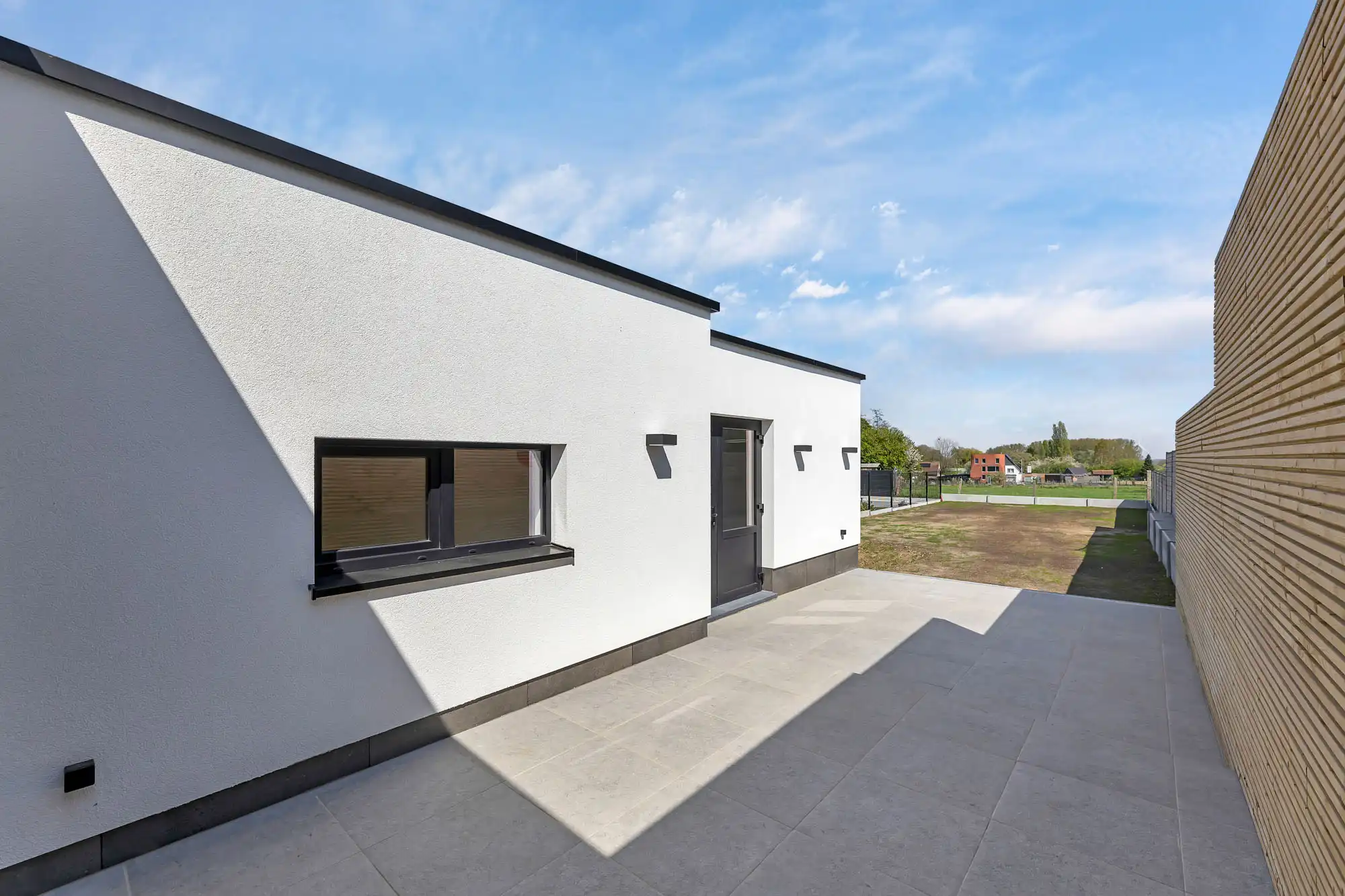 Volledig gerenoveerde woning met 3 slpks en tuin foto 19