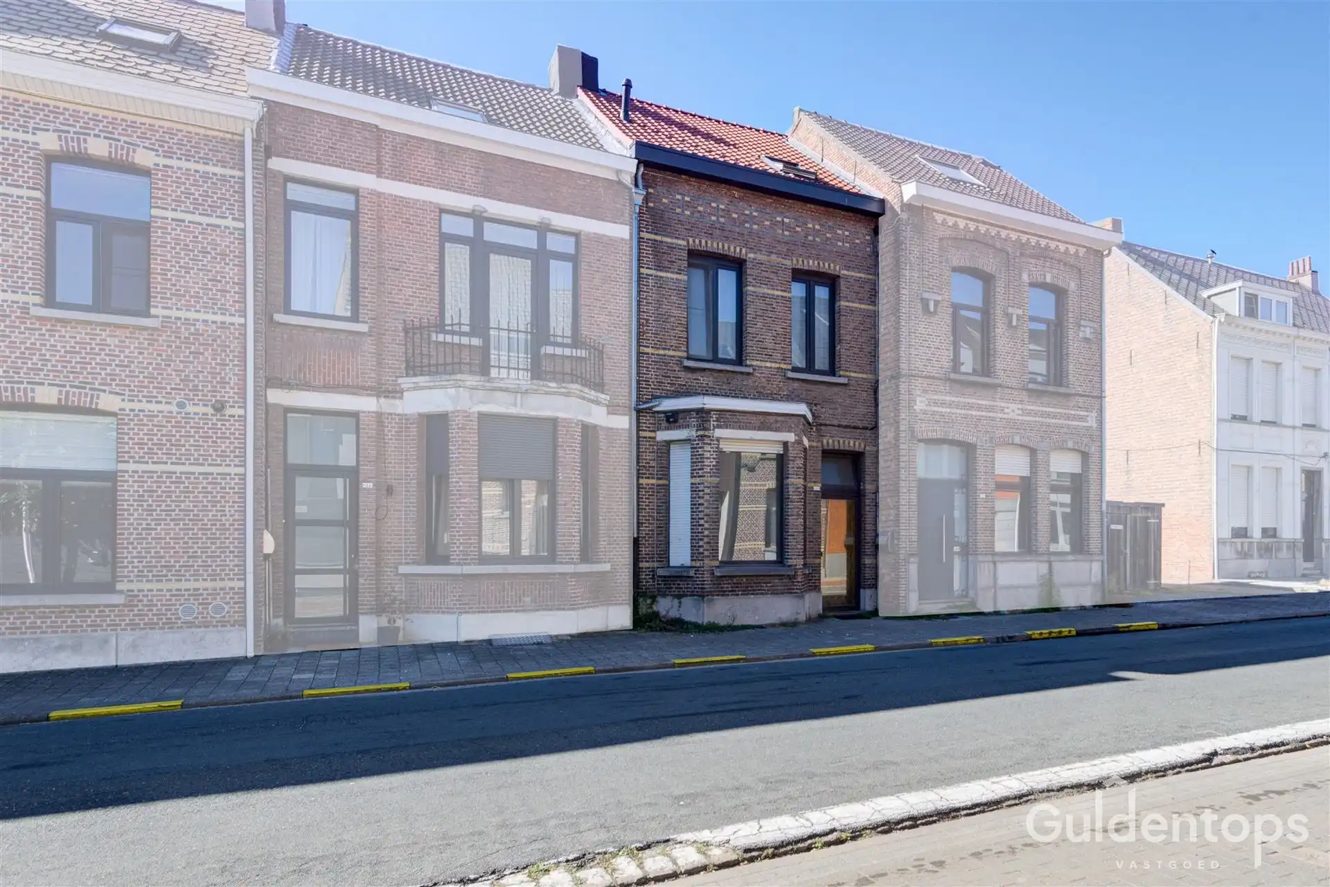 Te renoveren gezinswoning met 3 slaapkamers en grote tuin. foto 43