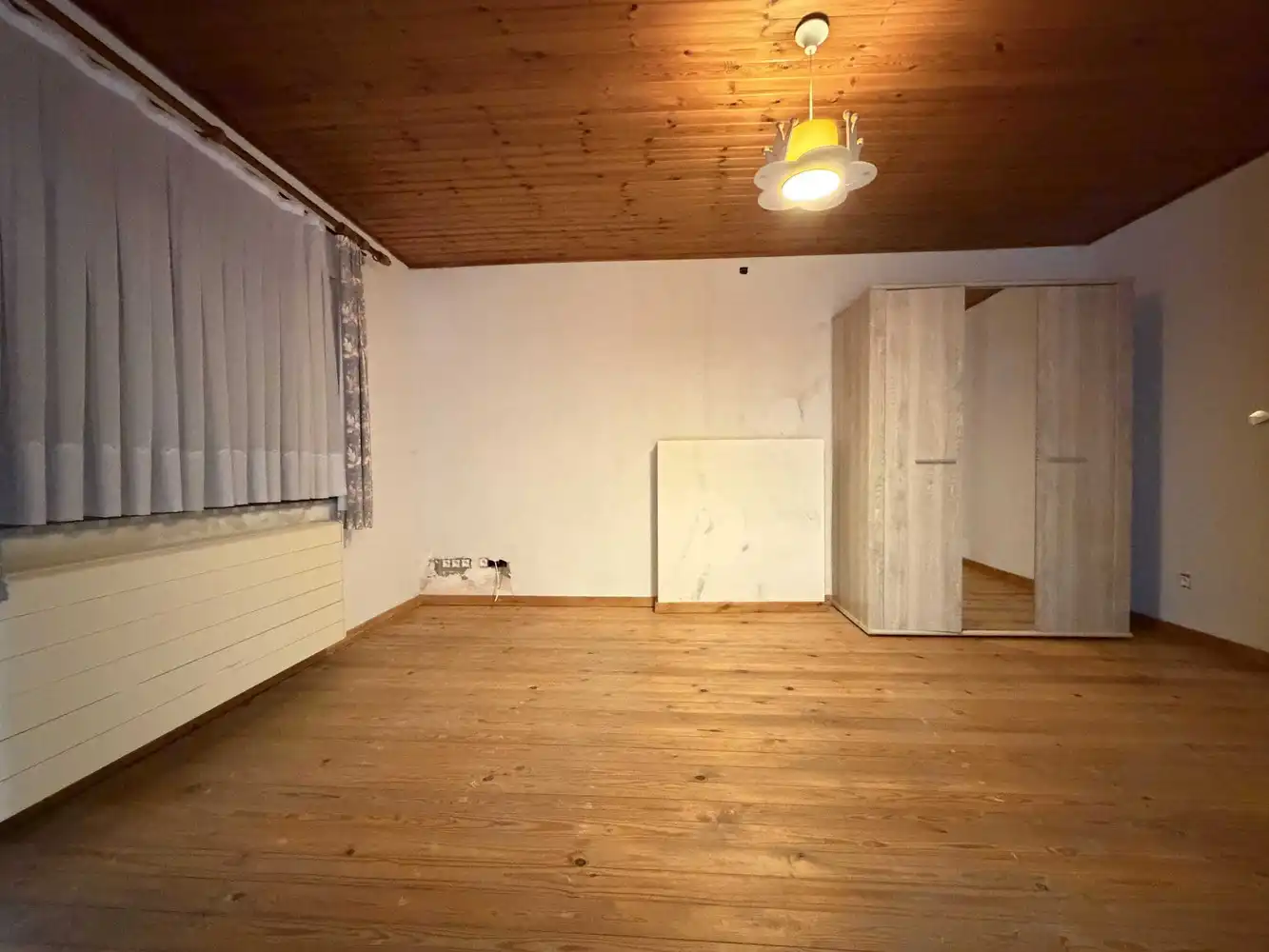 Landelijk gelegen, verrassend ruime woning foto 16