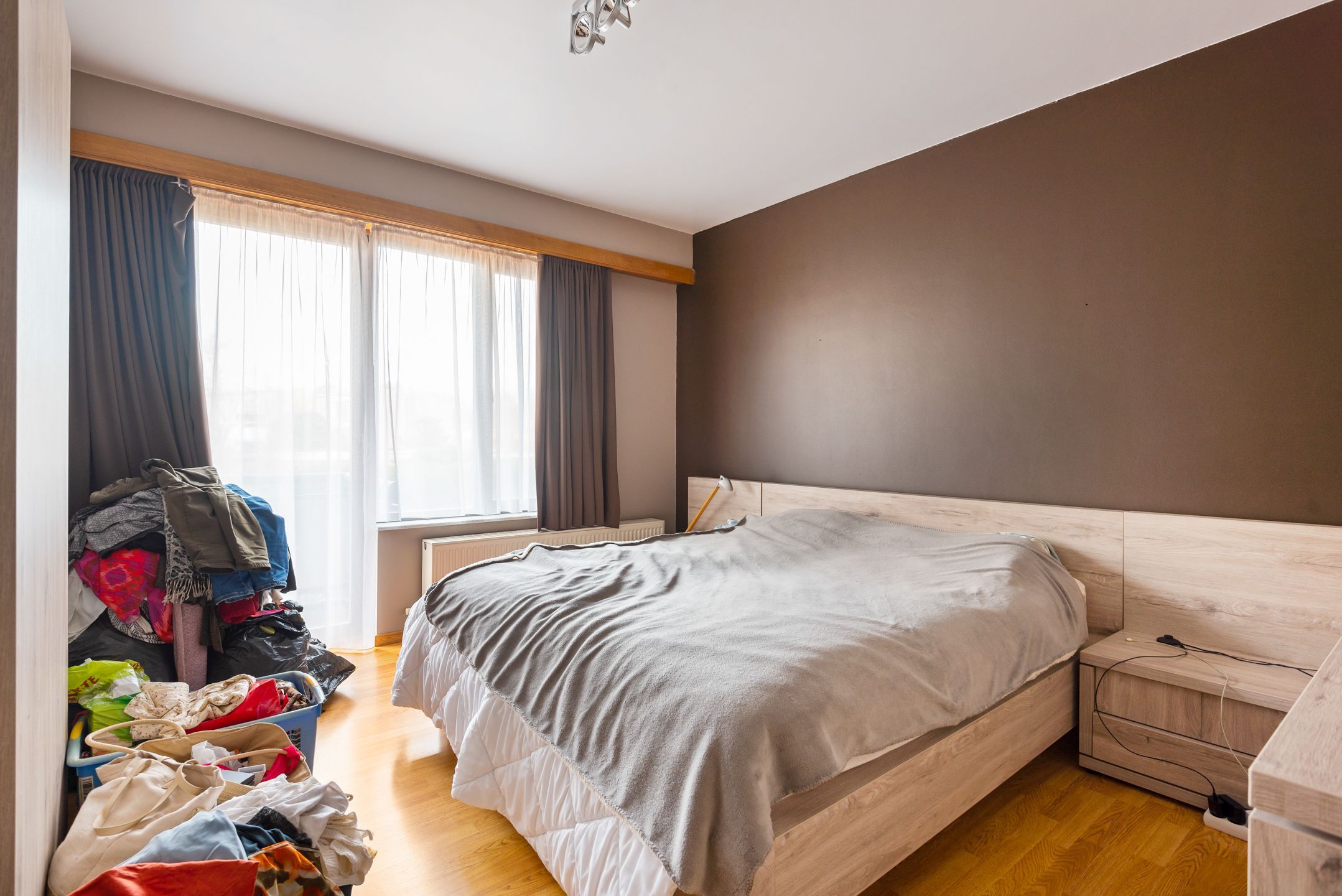 Ruim appartement met 2 slaapkamers, terras én garage in hartje Wommelgem! foto 10
