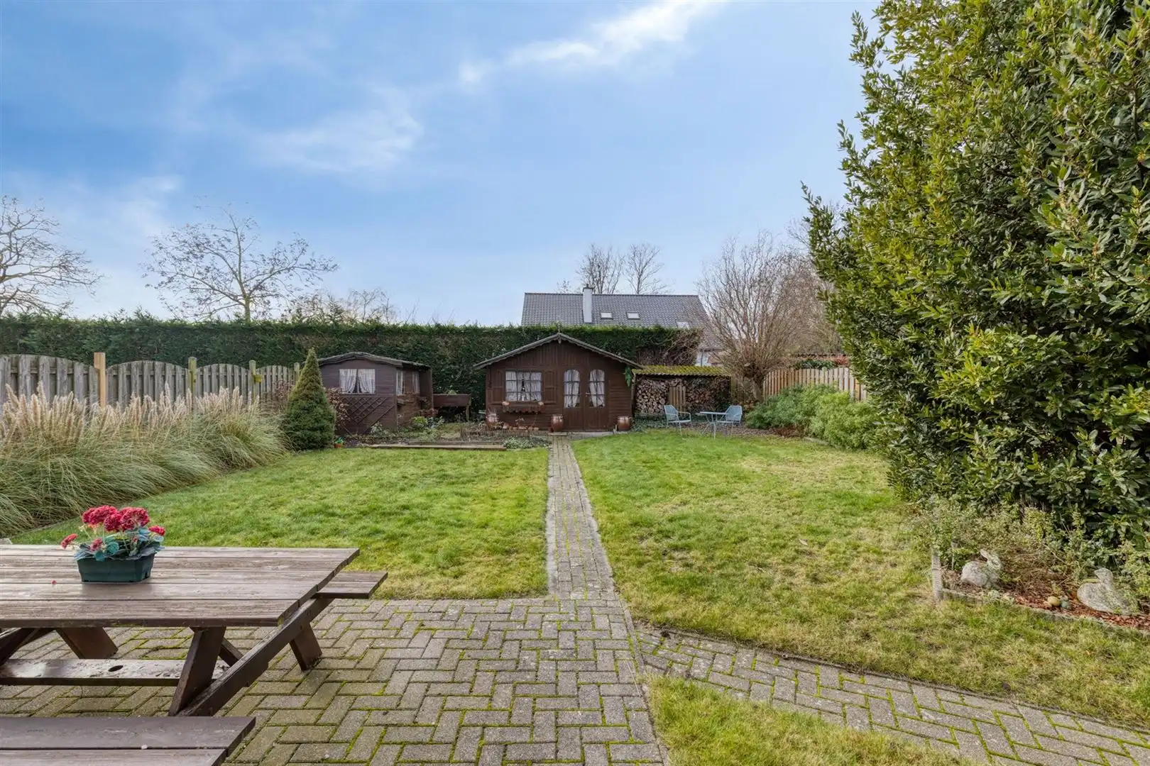 Ruime statige woning in een rustige buurt foto 30