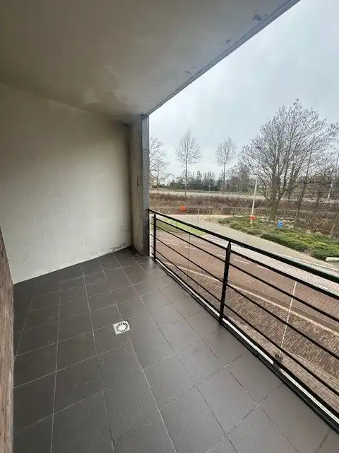 Ruim en lichtrijk appartement (127 m²) in het centrum van Overpelt foto 8
