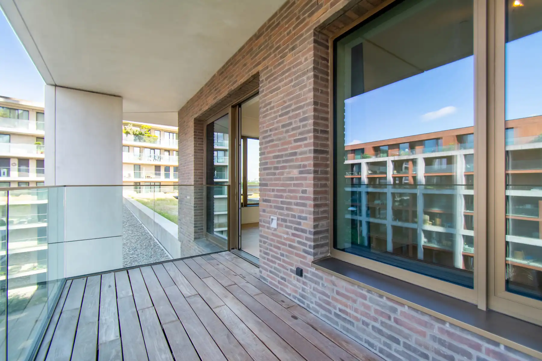 Ongemeubeld 1 slaapkamer appt. met zicht op de Schelde foto 10