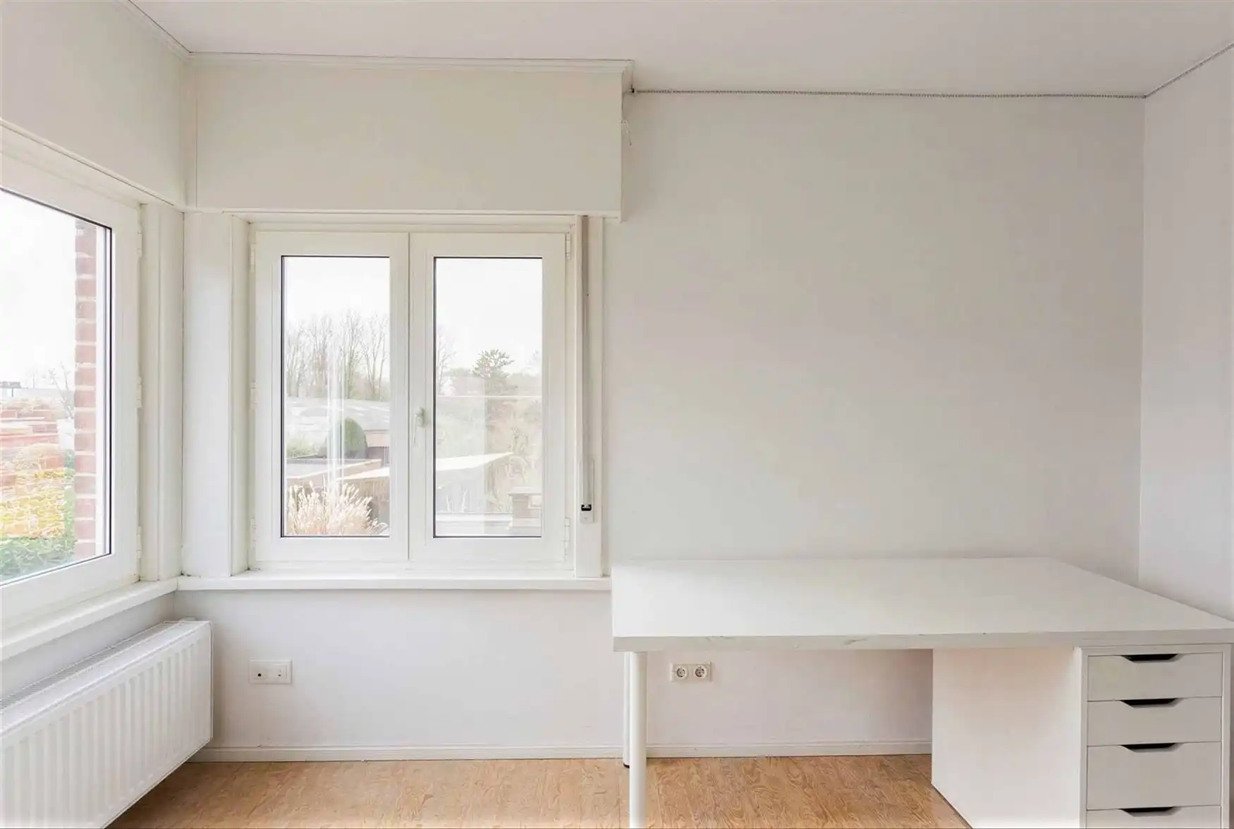 Een huis met karakter. Een tuin met sfeer foto 16