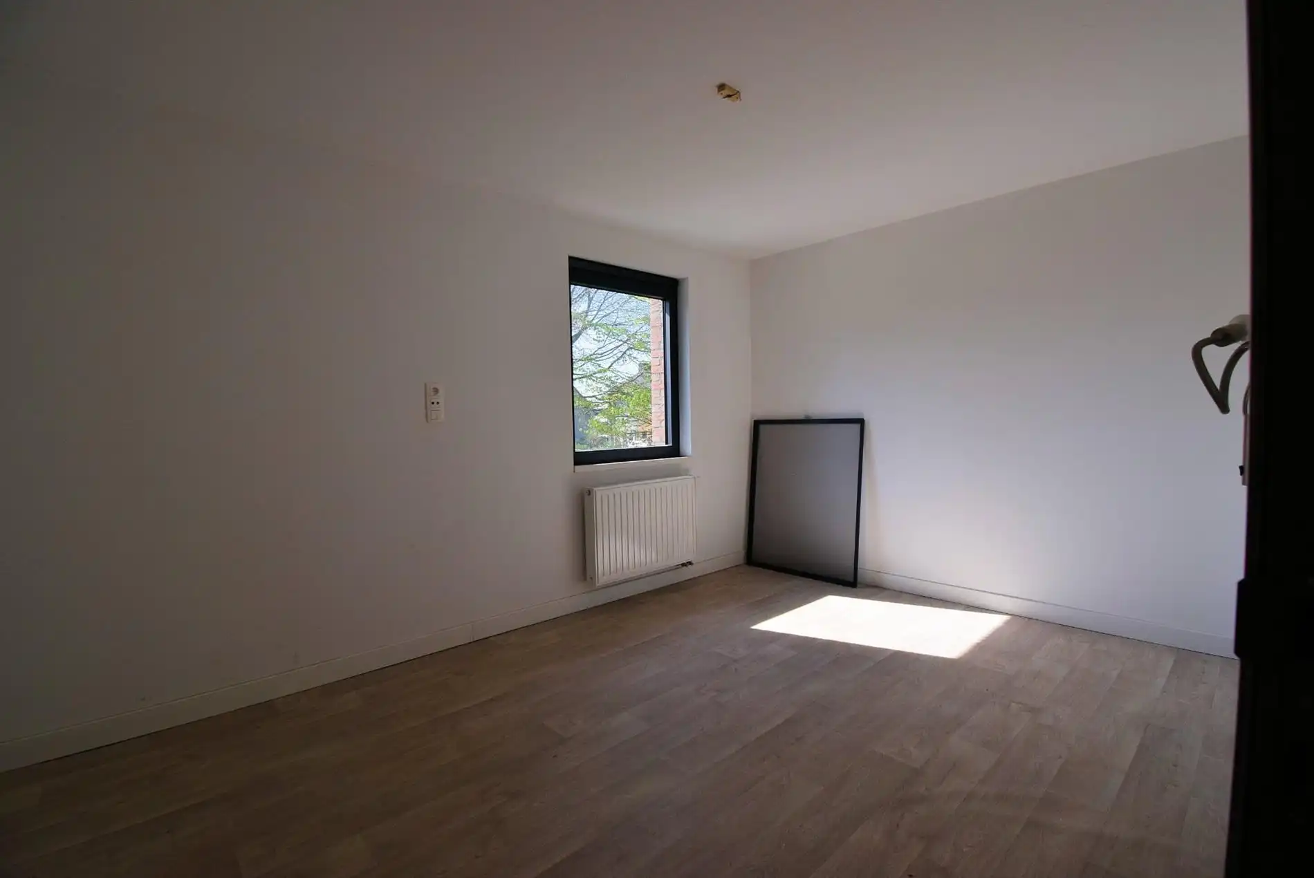 RECENTE WONING MET TUIN IN CENTRUM ROESELARE  foto 12