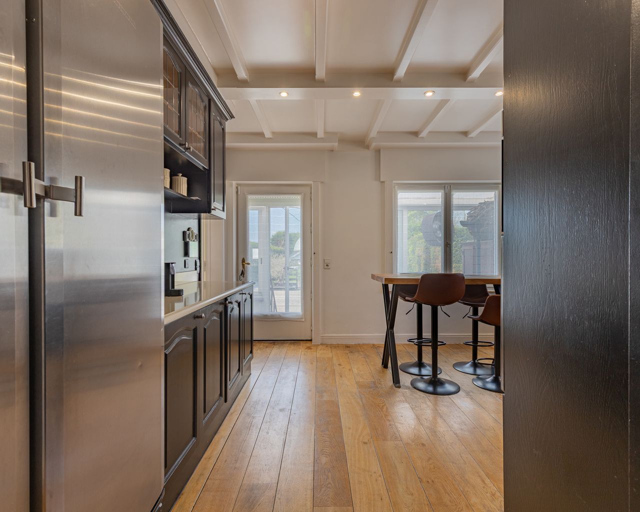 Grote villa op 22a met tuin, garage én bijgebouw foto 7