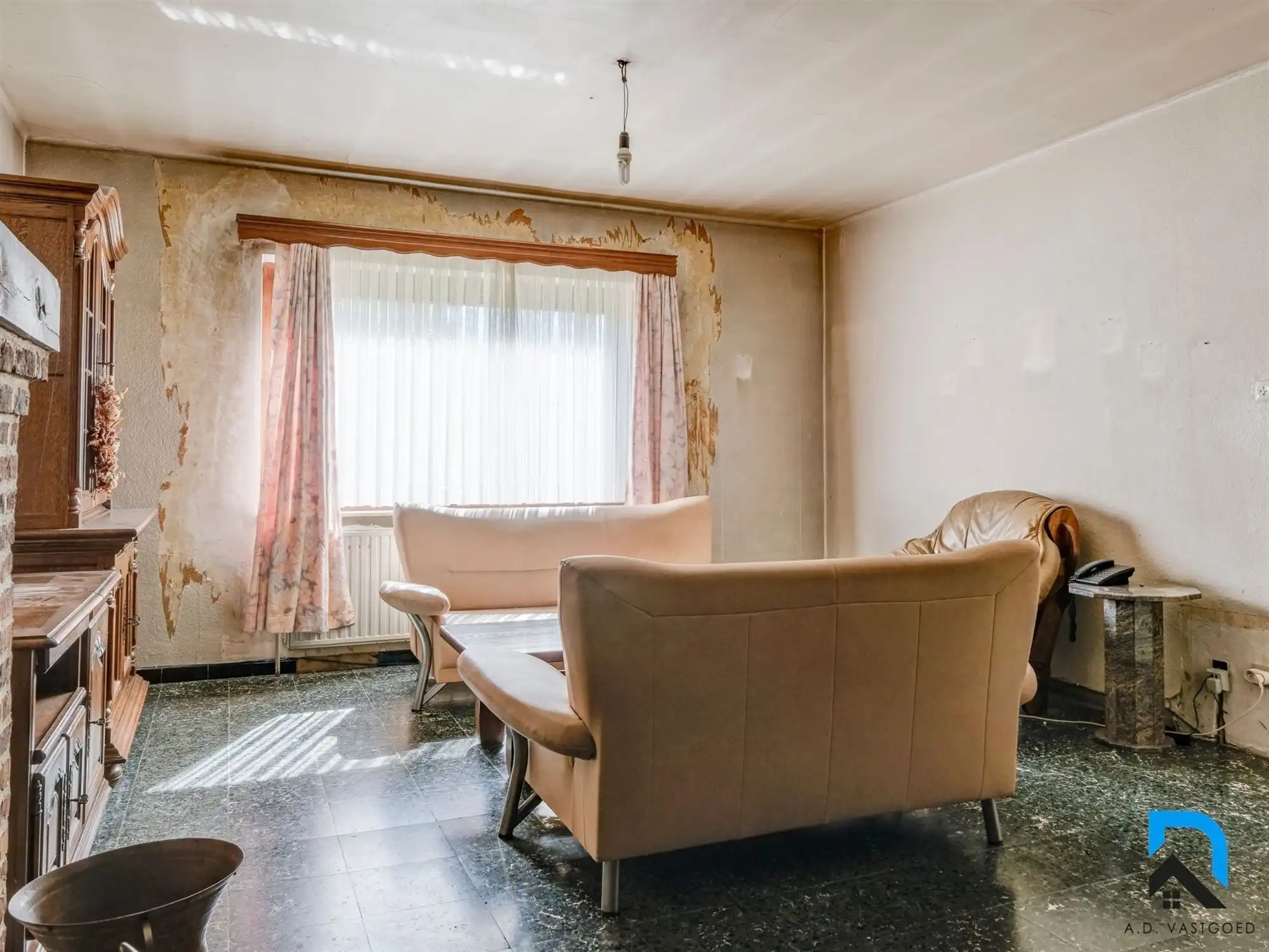 Te renoveren woning met 5 slaapkamers in Vlakveld foto 9