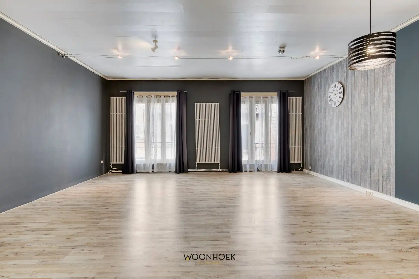 Centraal gelegen woning met 2 badkamers te Zele! foto 3