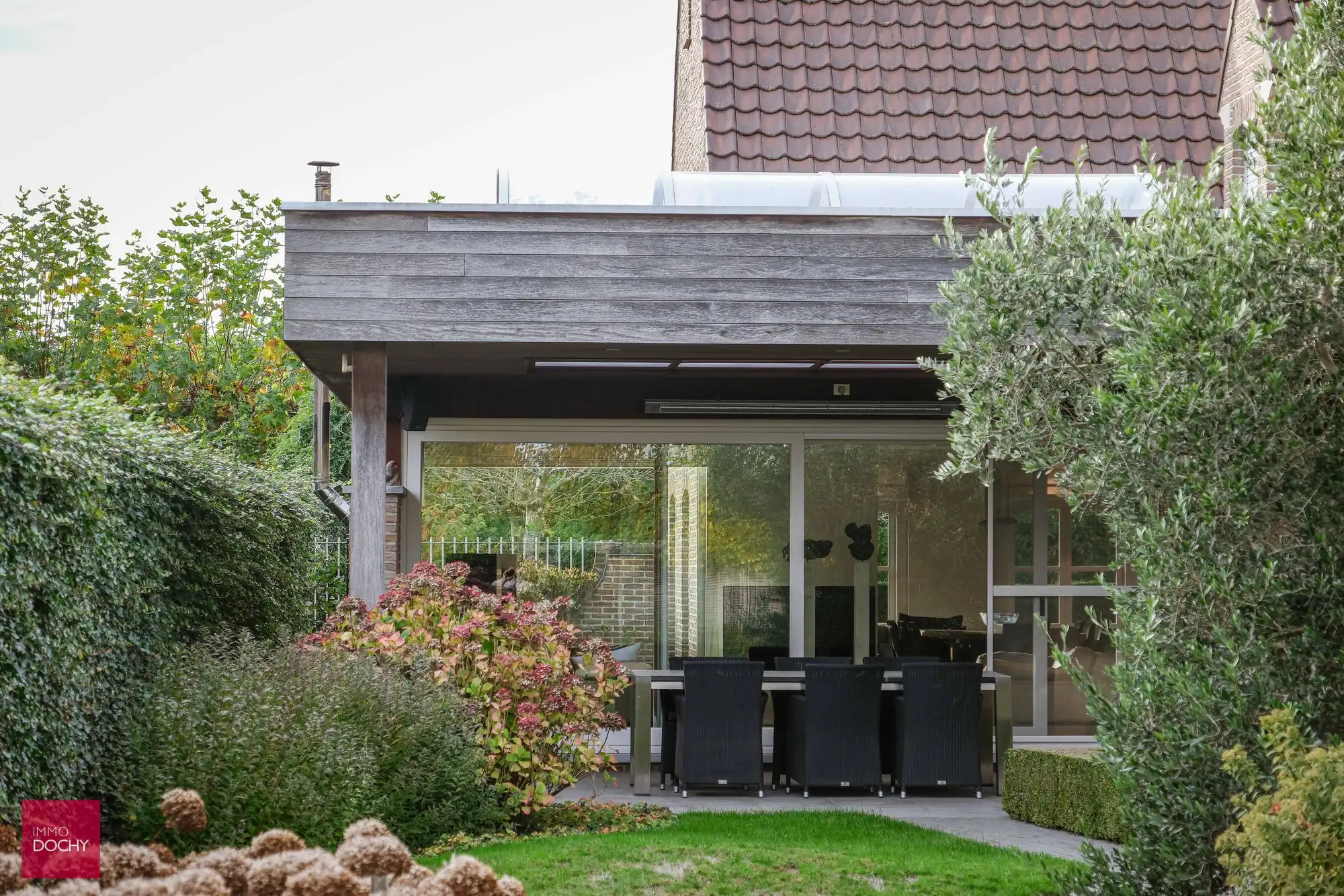 Standingvolle afgewerkte villa op rustige centrale ligging | doodlopend straatje foto 16