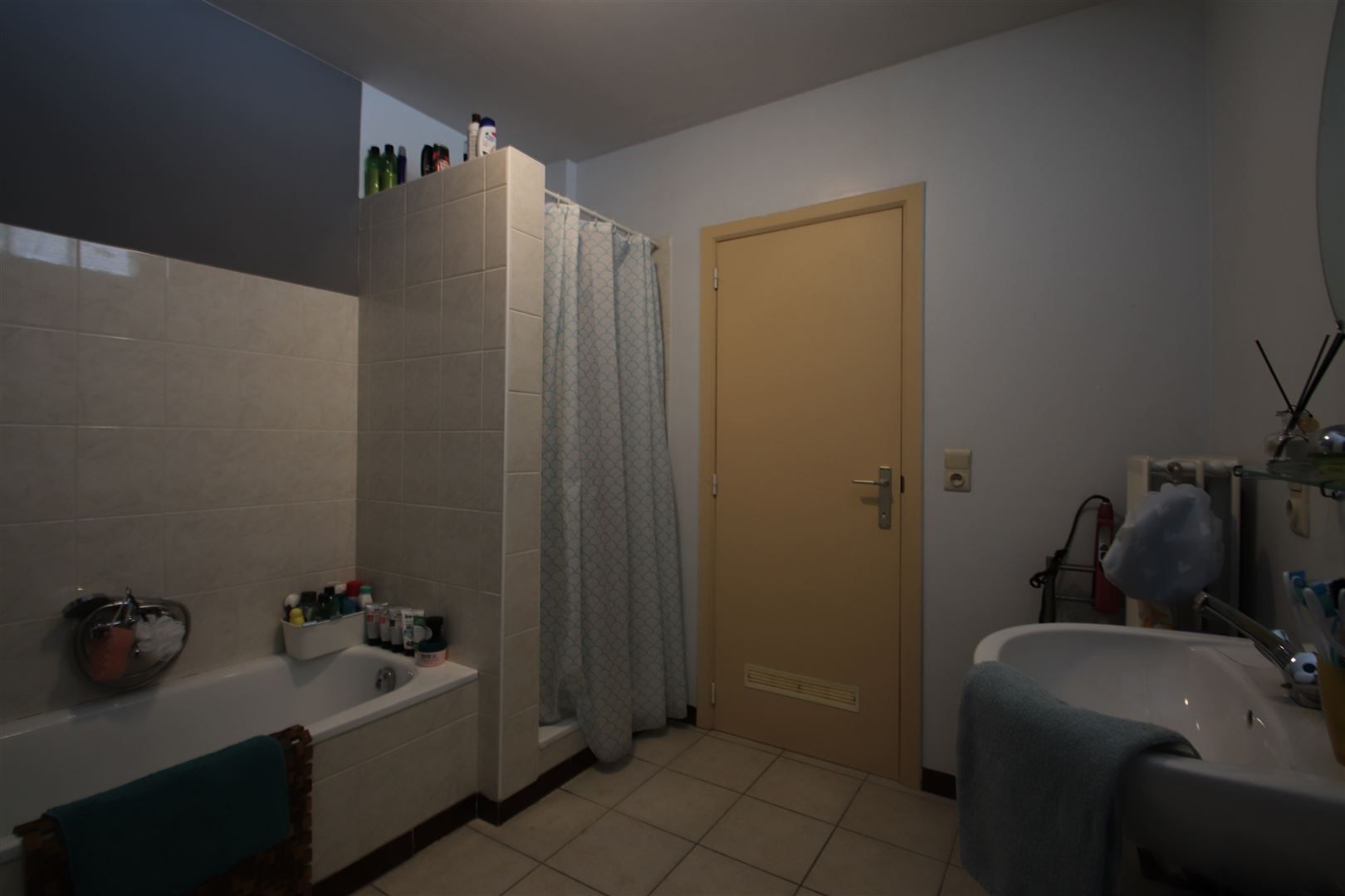 Vlot bereikbare ruime woning met 4 slaapkamer, garage + stadstuin  foto 4