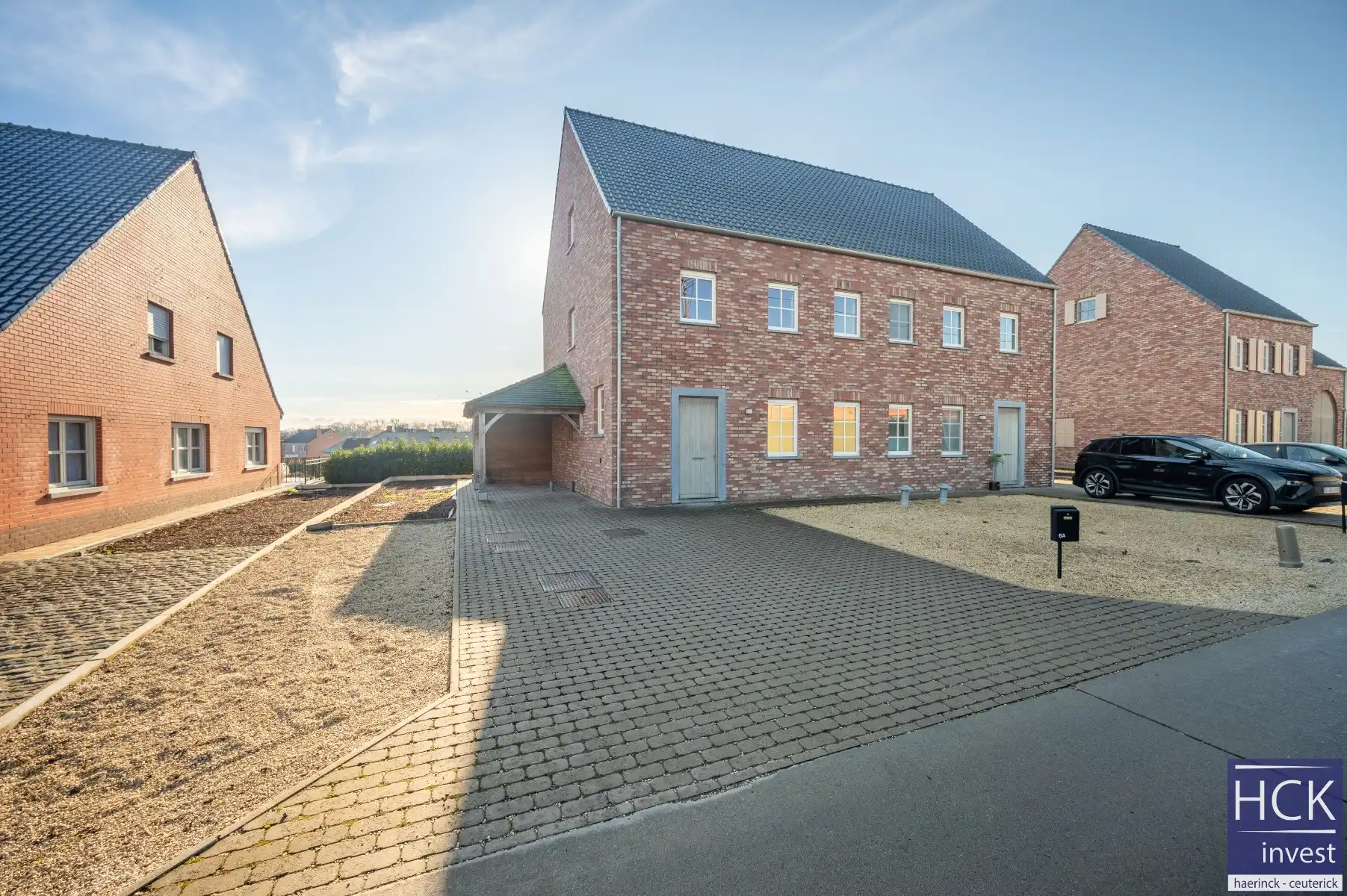 KRUISHOUTEM - Rustig gelegen ruime woning met groenzicht! foto {{pictureIndex}}