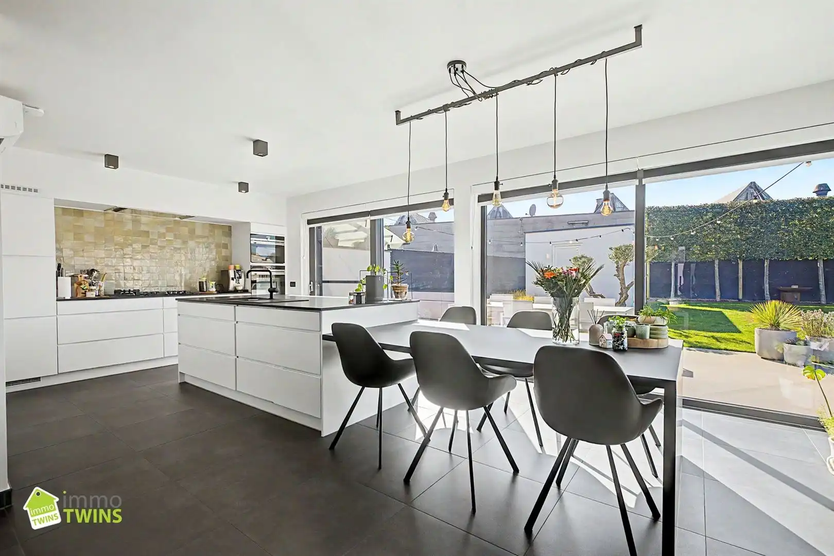 Instapklare, energiezuinige HOB met hoogwaardige afwerking in het hart van Grembergen foto 3