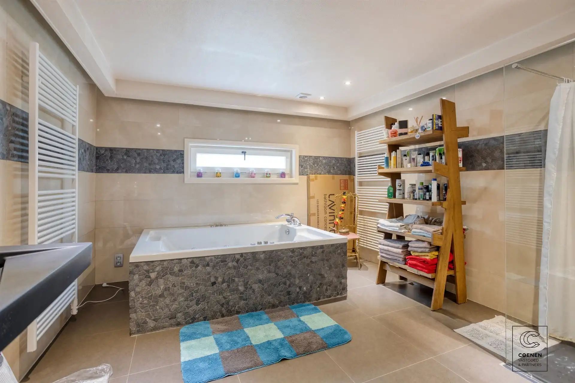 Verzorgde recreatiewoning op een rustige, bosrijke locatie! foto 15